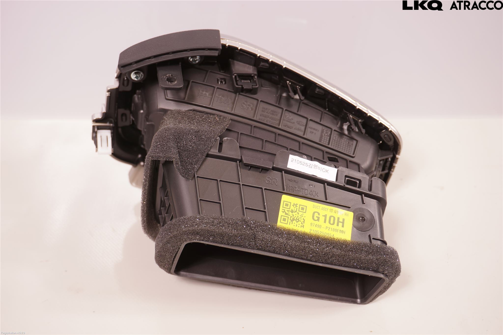 Kia SORENTO 21- Defrosterkanal-Munstycke