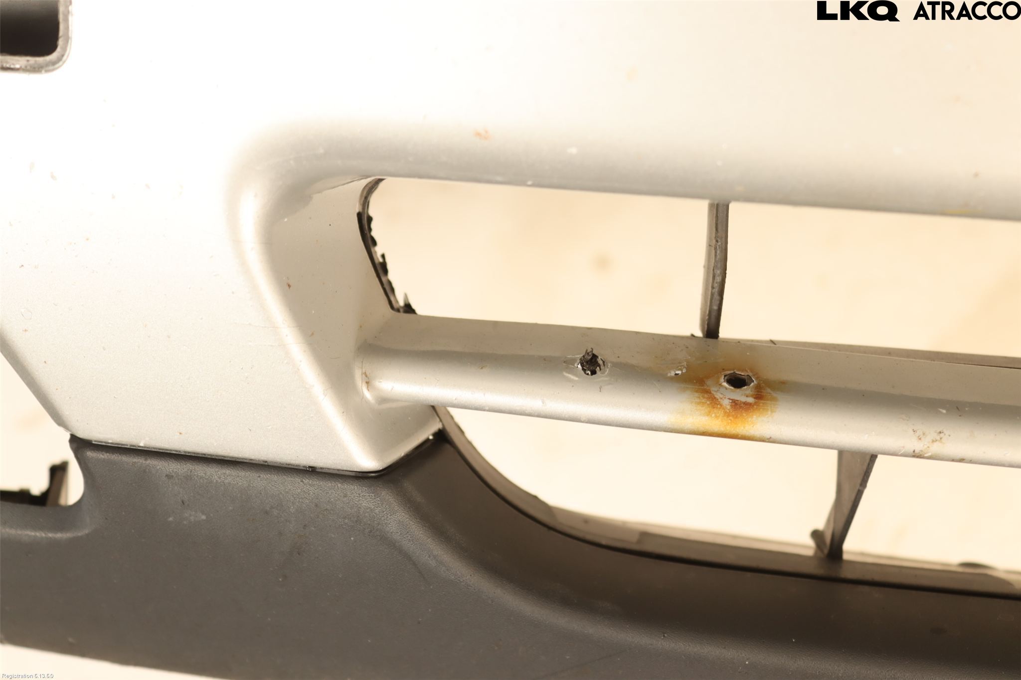 Volvo V70 05-08 Stötfångarbeklädnad Fram