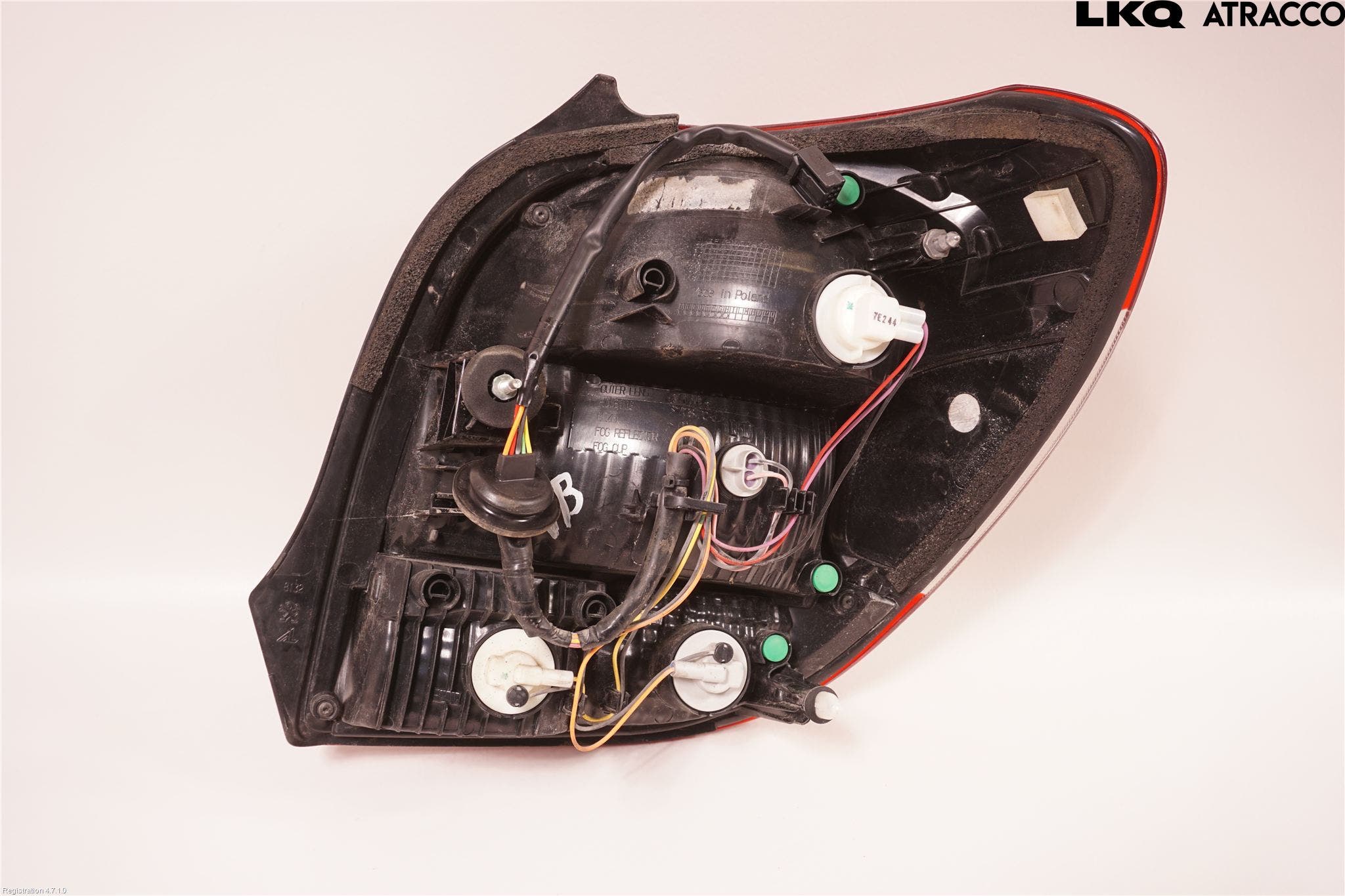 Peugeot 108 15-22 Bakljus Vänster