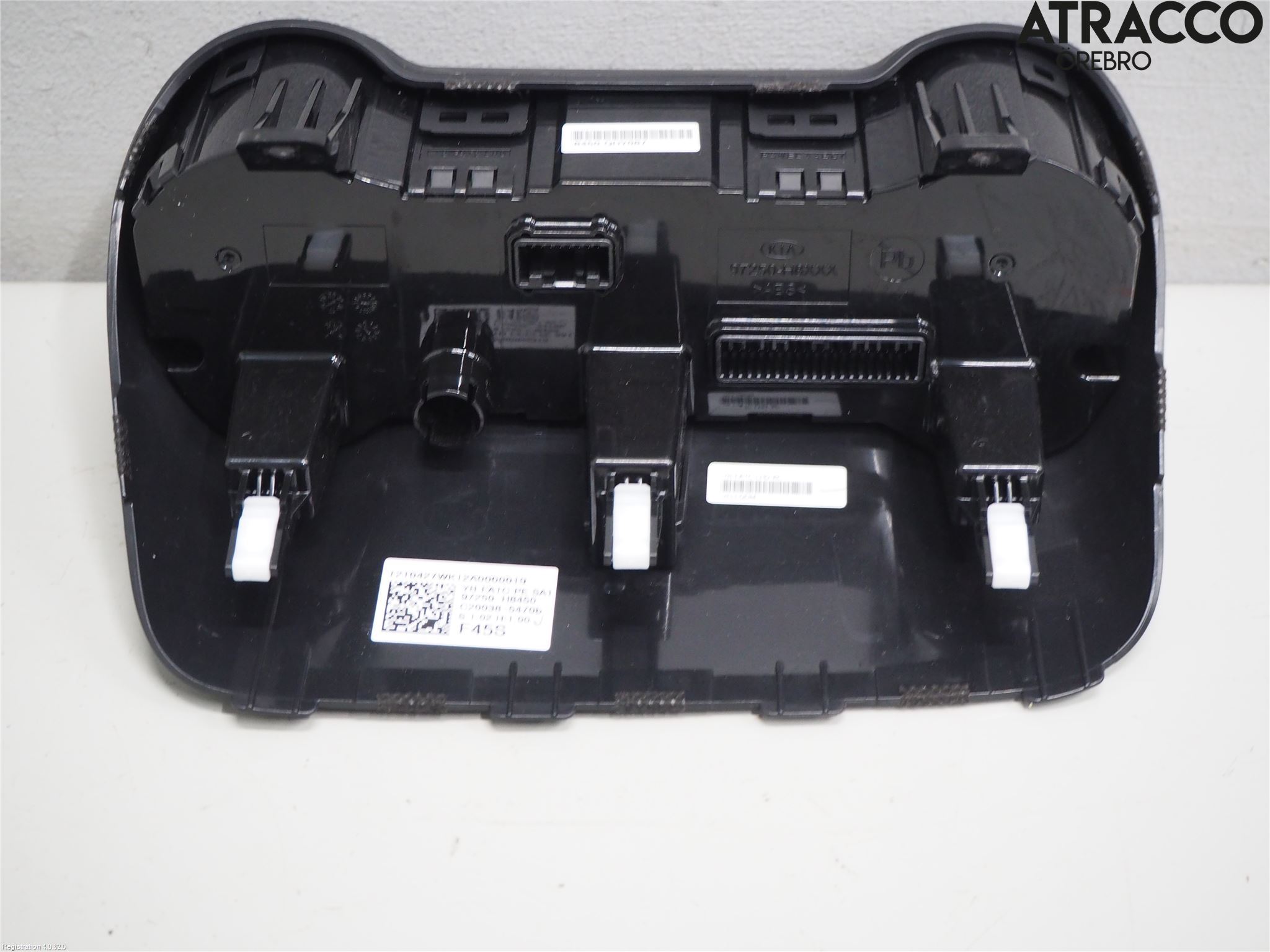 Kia RIO 17- Ac Styrenhet Ac Manöveren