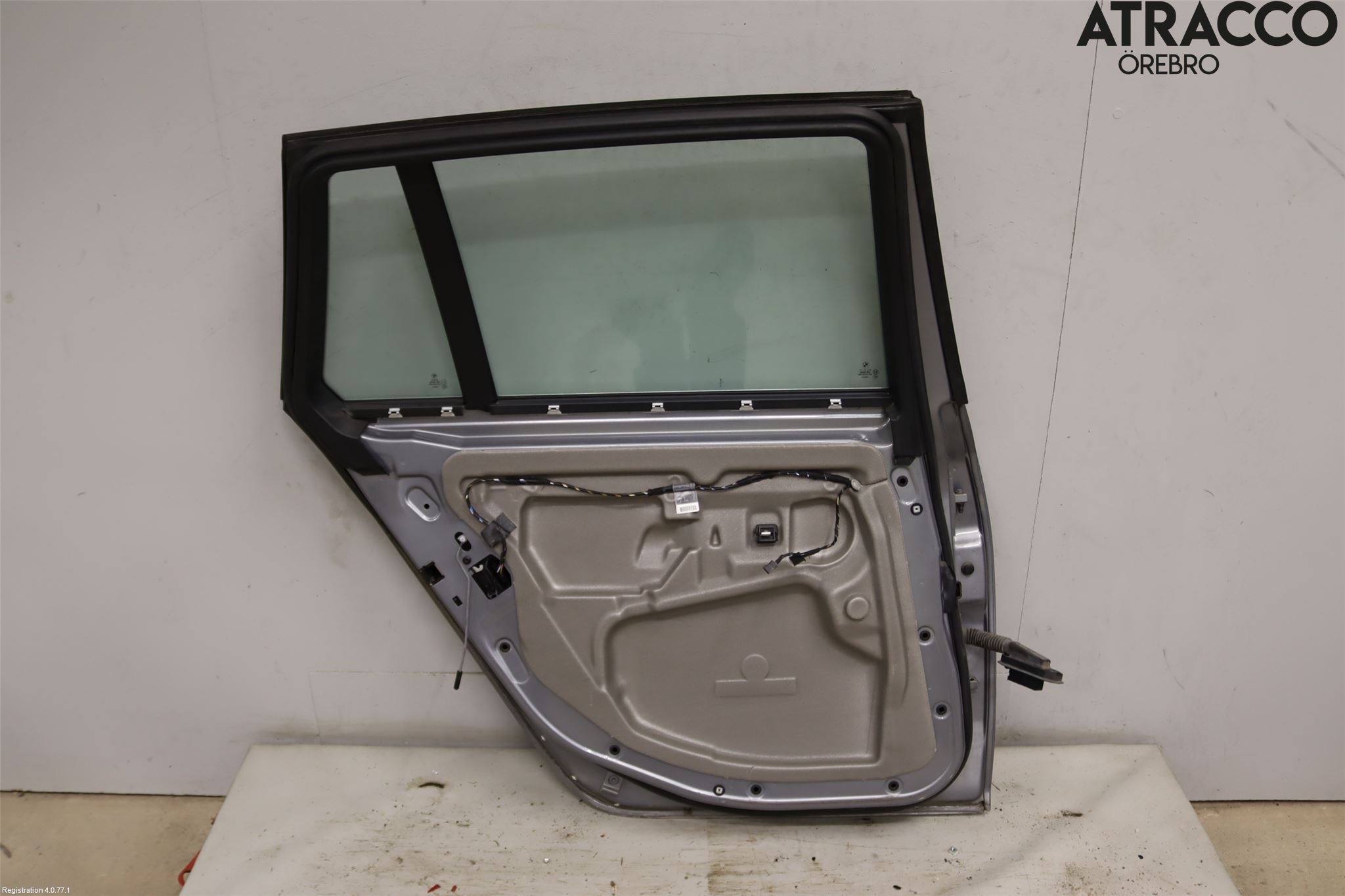 BMW 5 E60/61 Sed/Tou 02-10 Dörr Bak Vänster