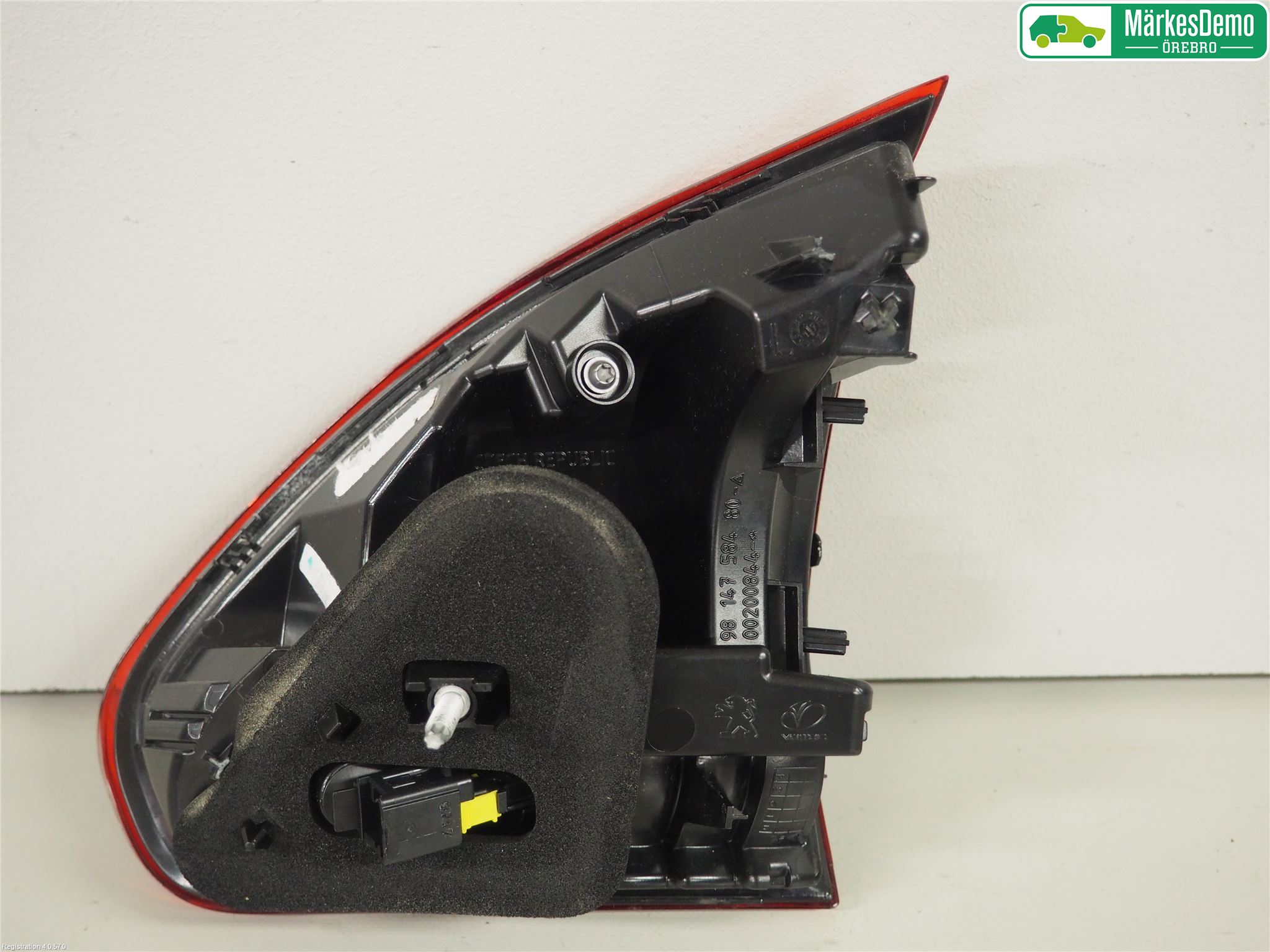 Peugeot 2008 13-20 Bakljus Lucka Vä