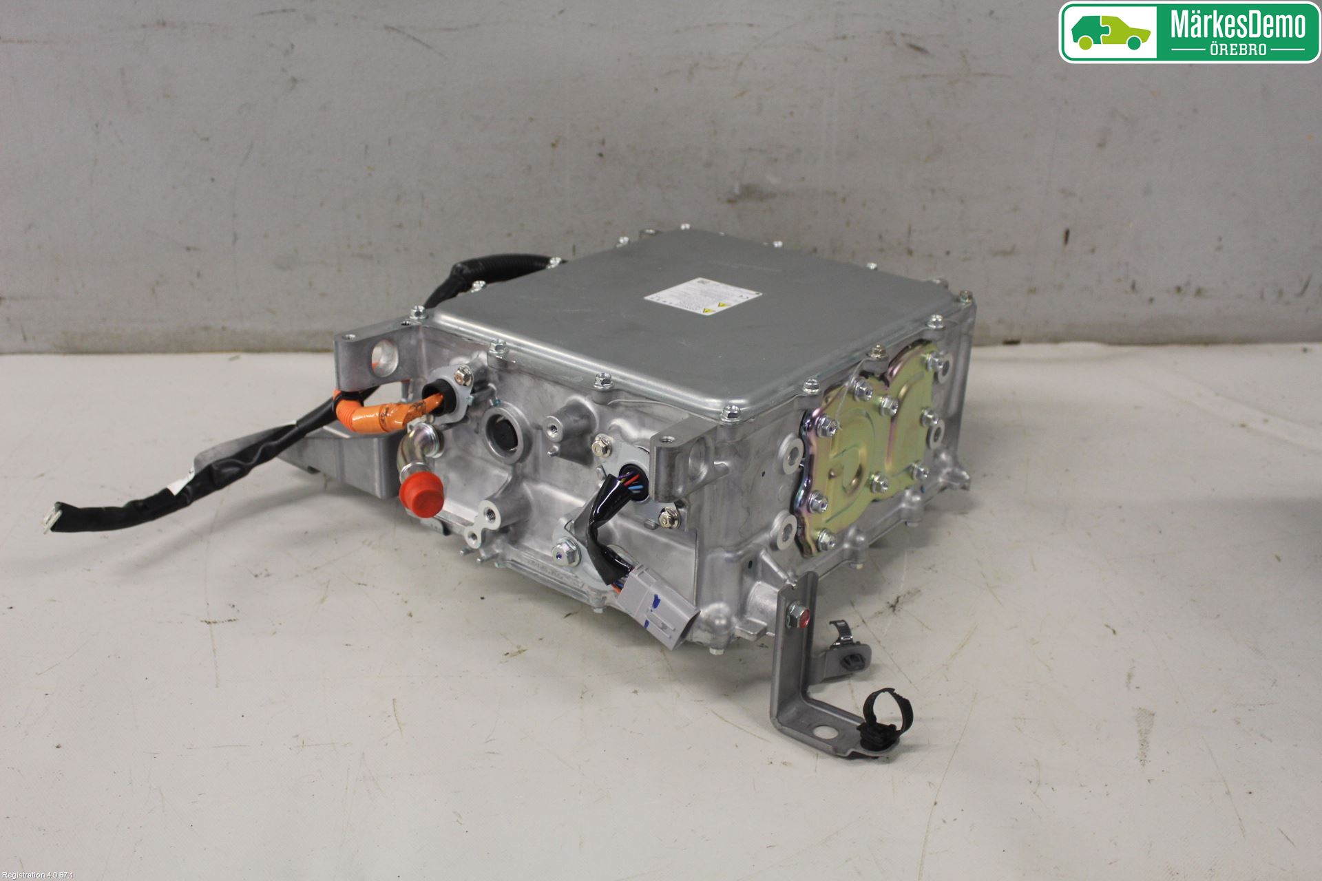 Mitsubishi OUTLANDER 13-21 Batteriladdare Högspänning