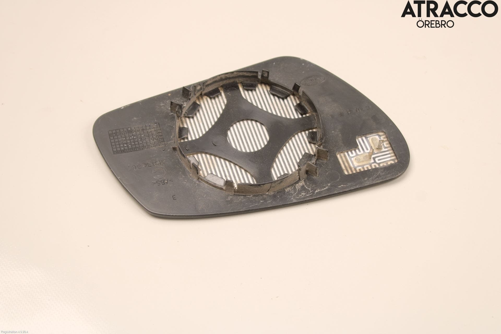 Ford FOCUS     04-07 Spegelglas Vä