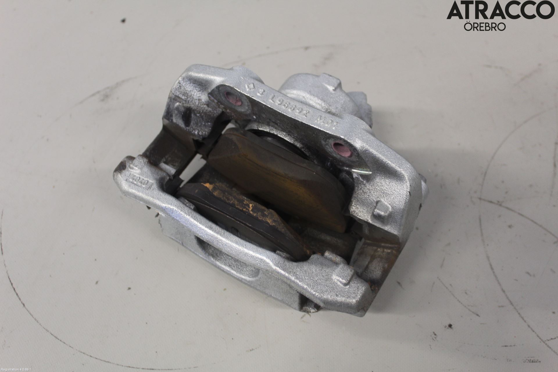 Peugeot 2008/E-2008 20- Bromsok Fram Höger