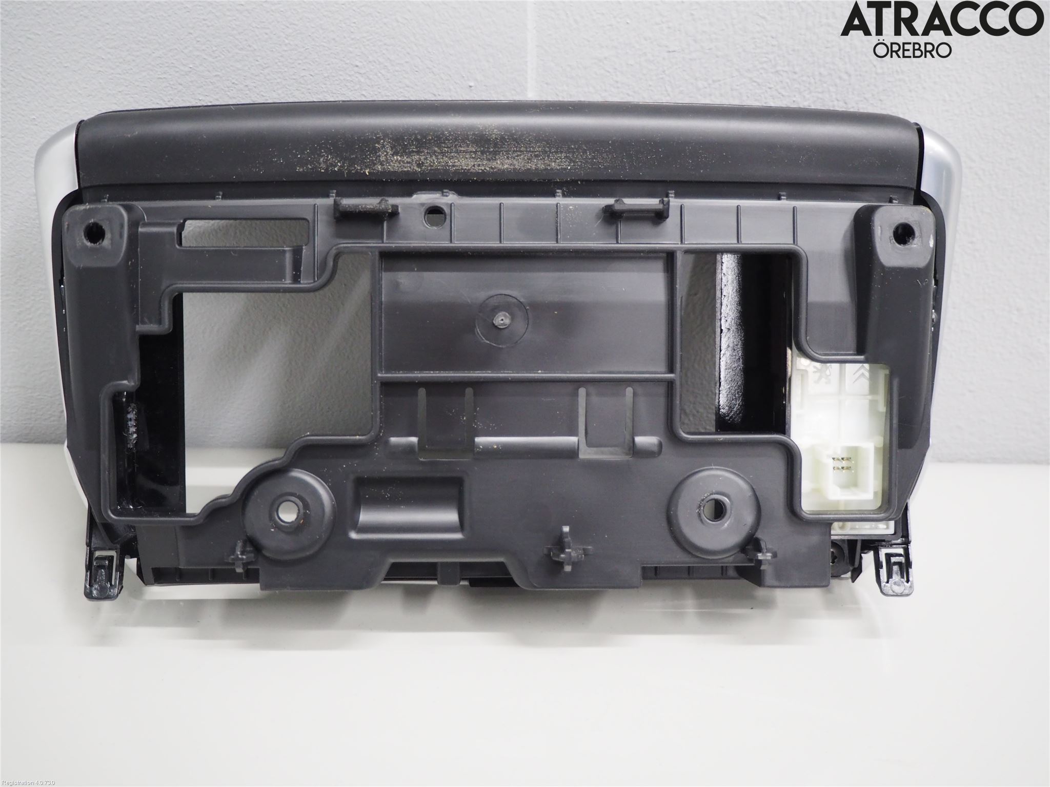 Peugeot PEUGOT 208 16-19 Instrument-Radio Sarg