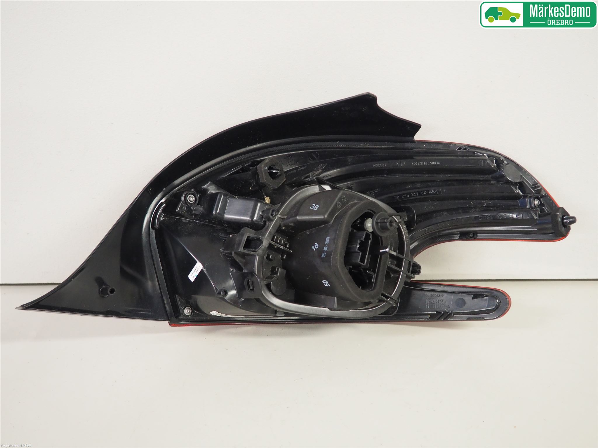 Peugeot PEUGOT 208 16-19 Bakljus Vänster