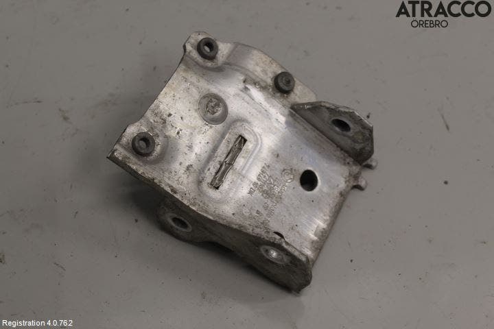 BMW 5 F10/F11/F18 09-17 Front Övrigt