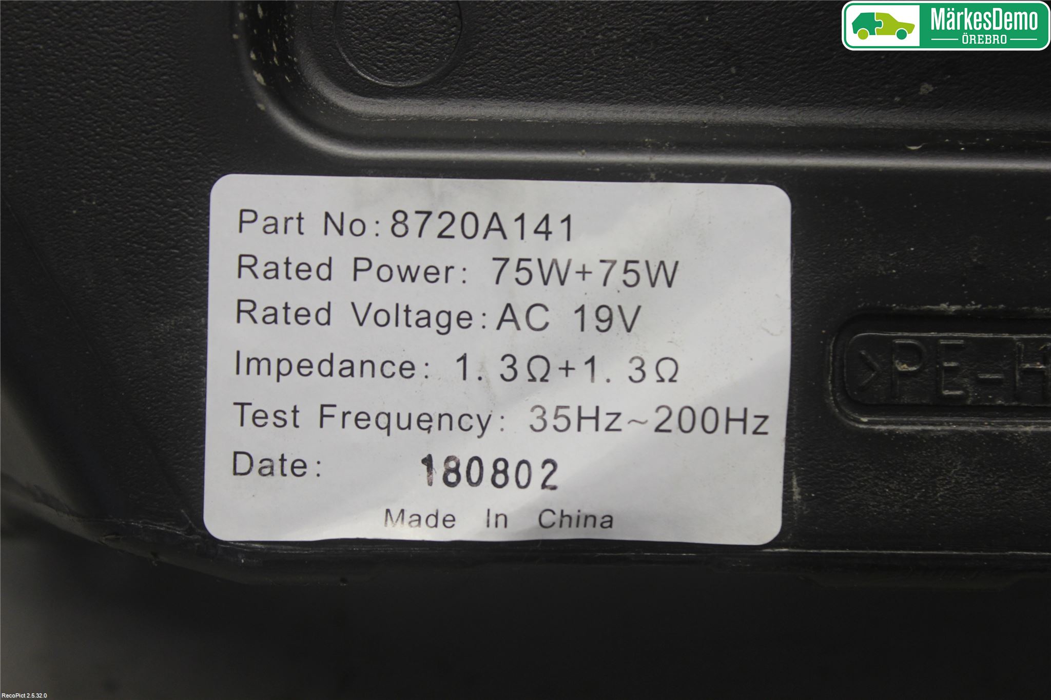 Mitsubishi OUTLANDER 13-21 Högtalare