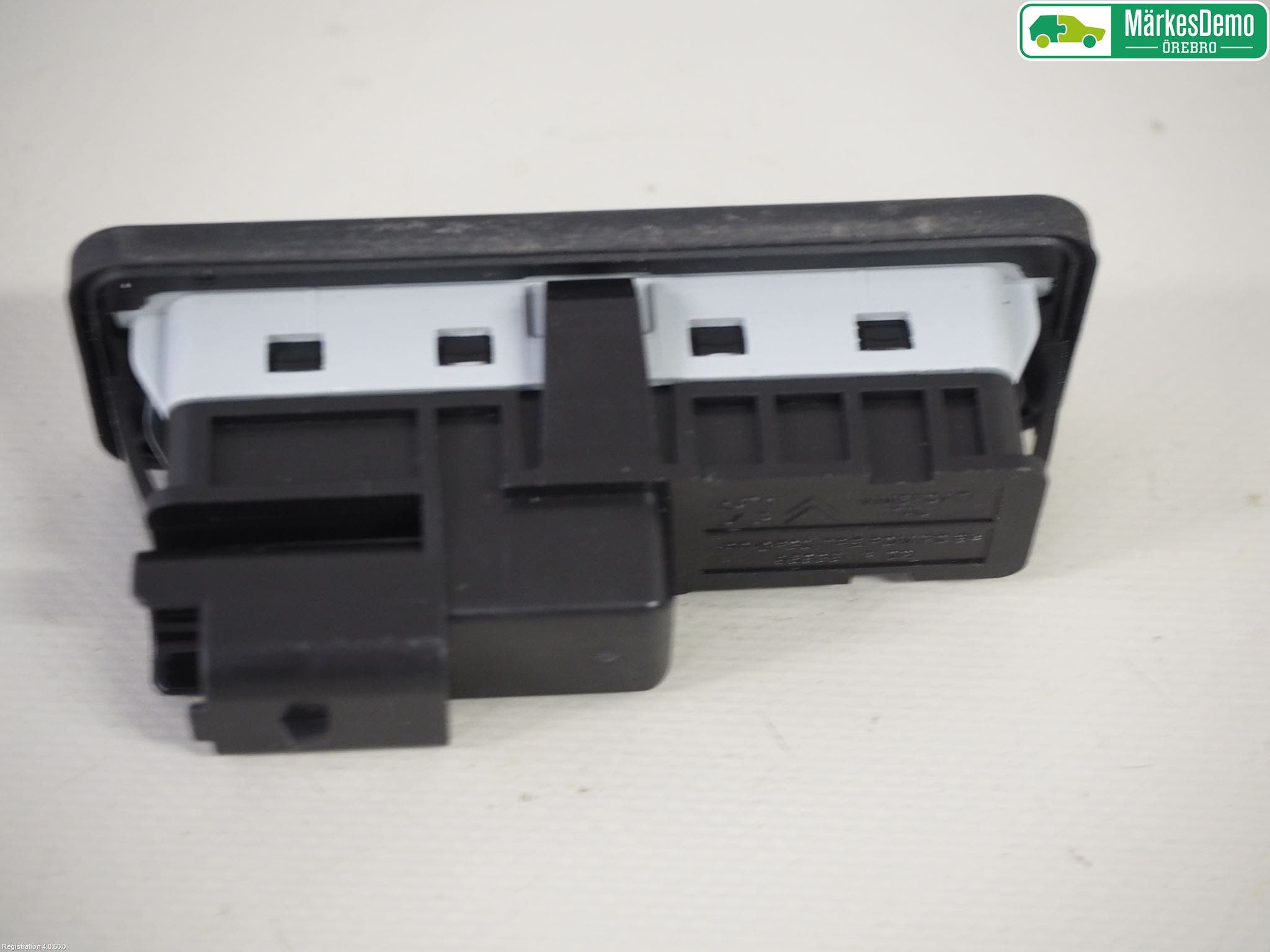 Peugeot 3008 17-24 Bakluckehandtag