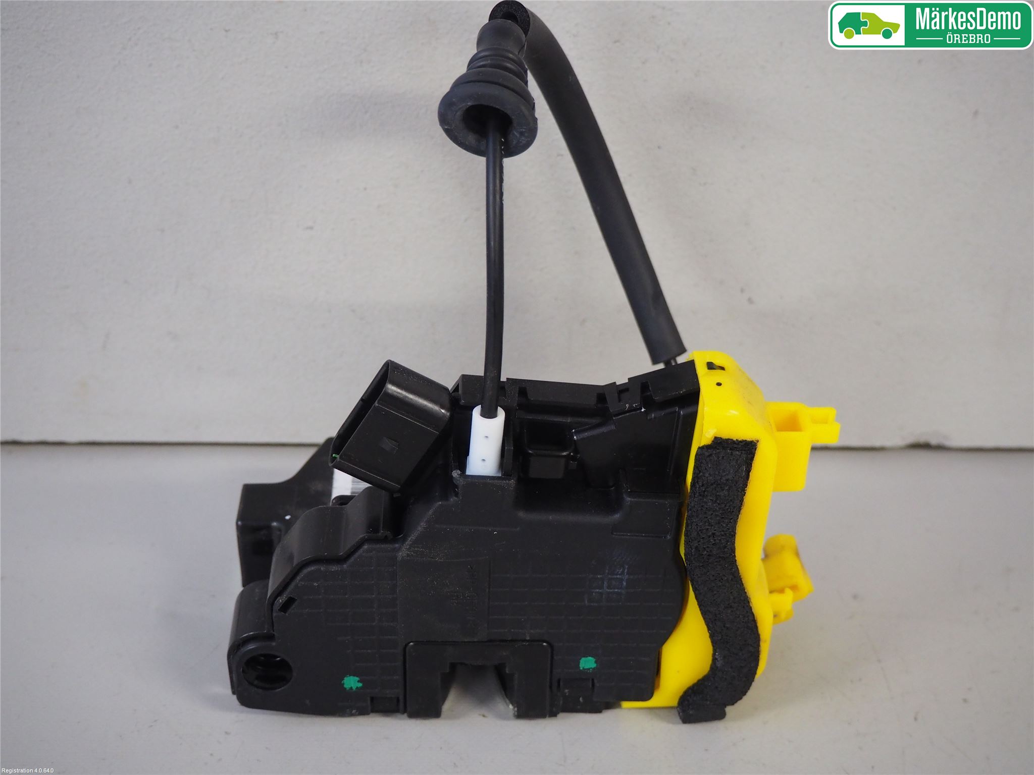 Kia CEED 12-18 Låskista-Dörrlås