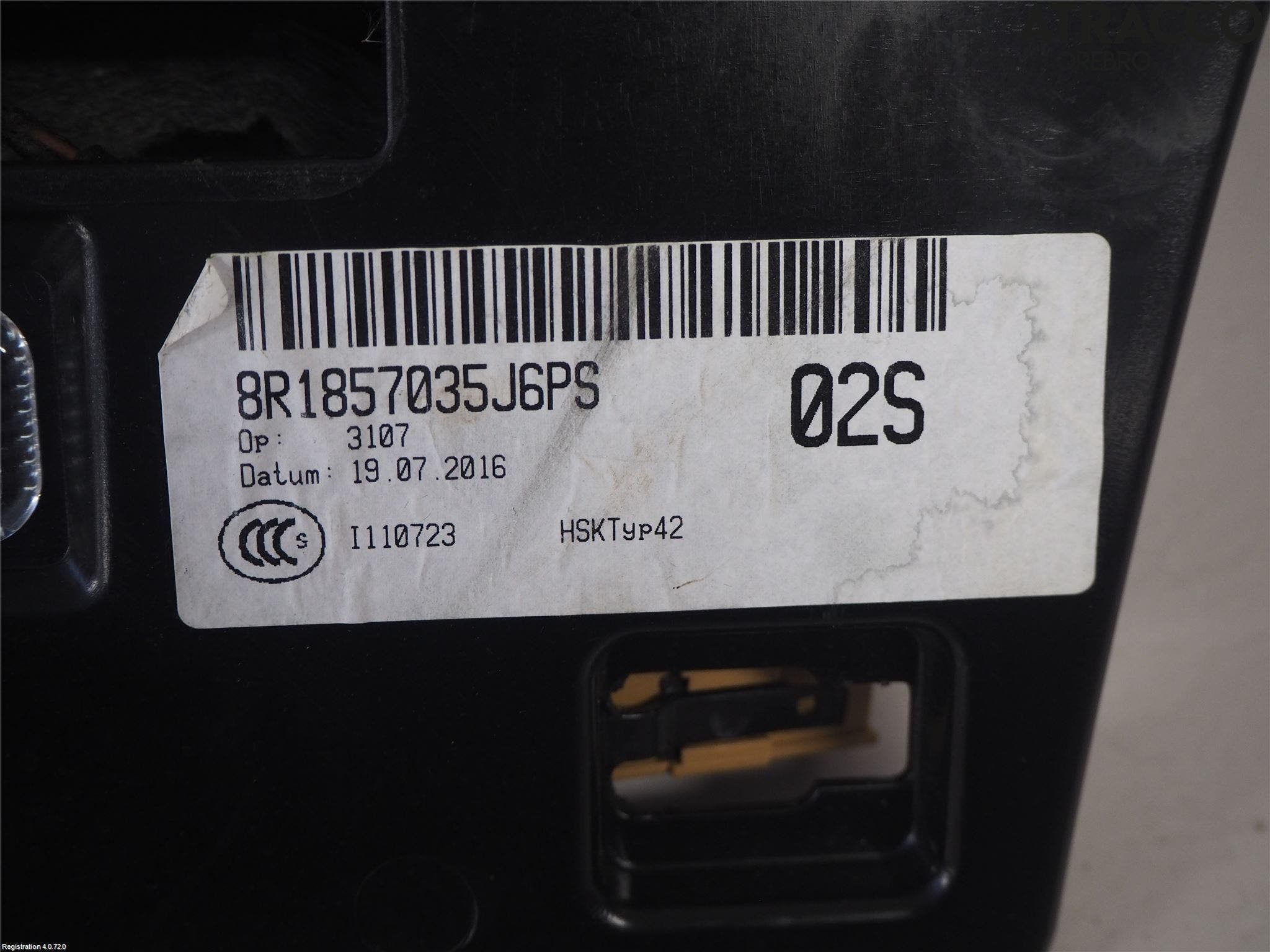 Audi Q5 09-16 Handskfack