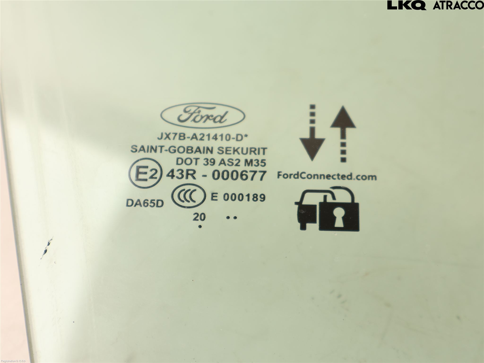 Ford FOCUS 19- Dörruta Fram Höger