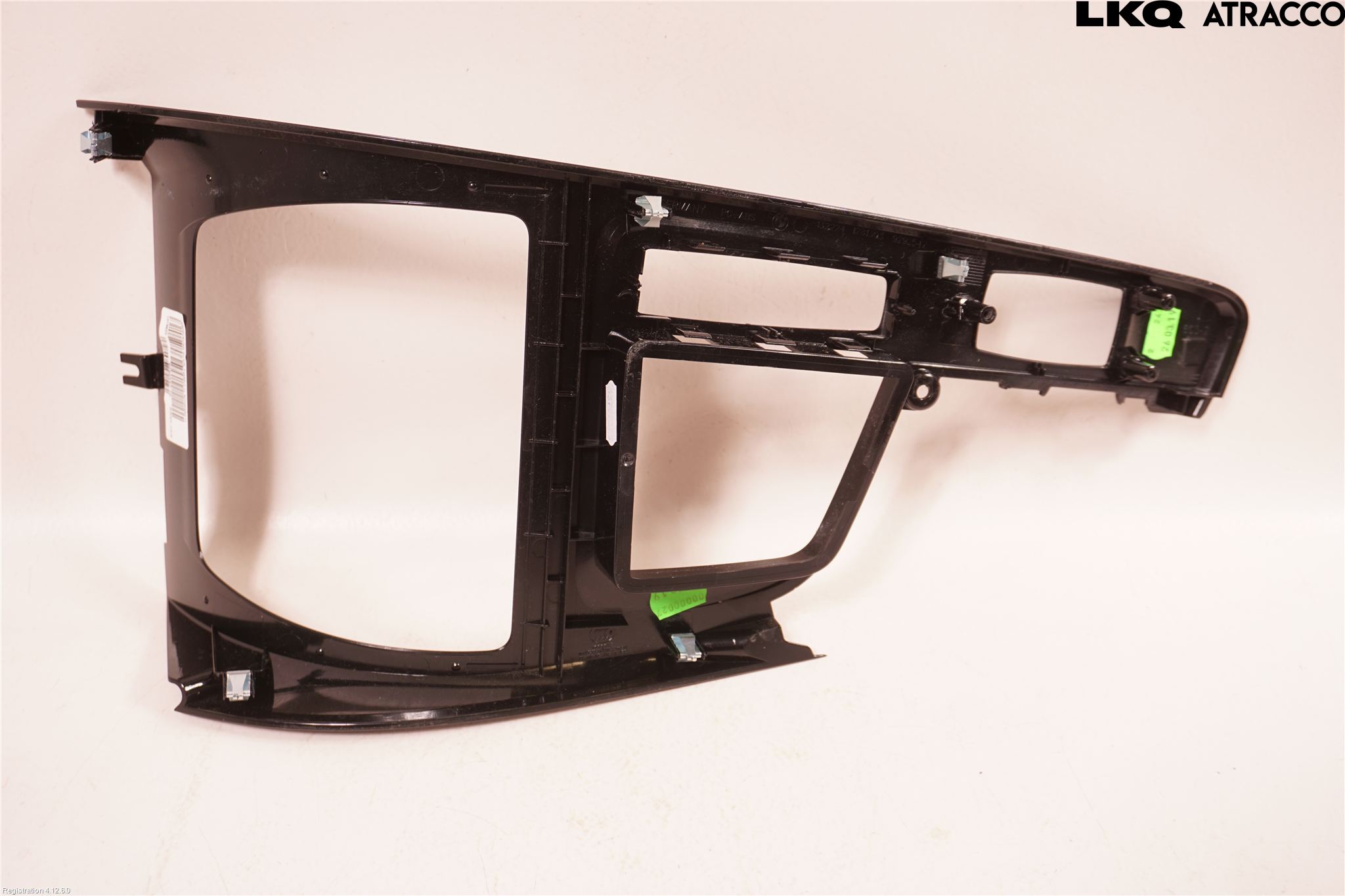 BMW X1 F48 15-22 Instrumentkonsoll Mitt