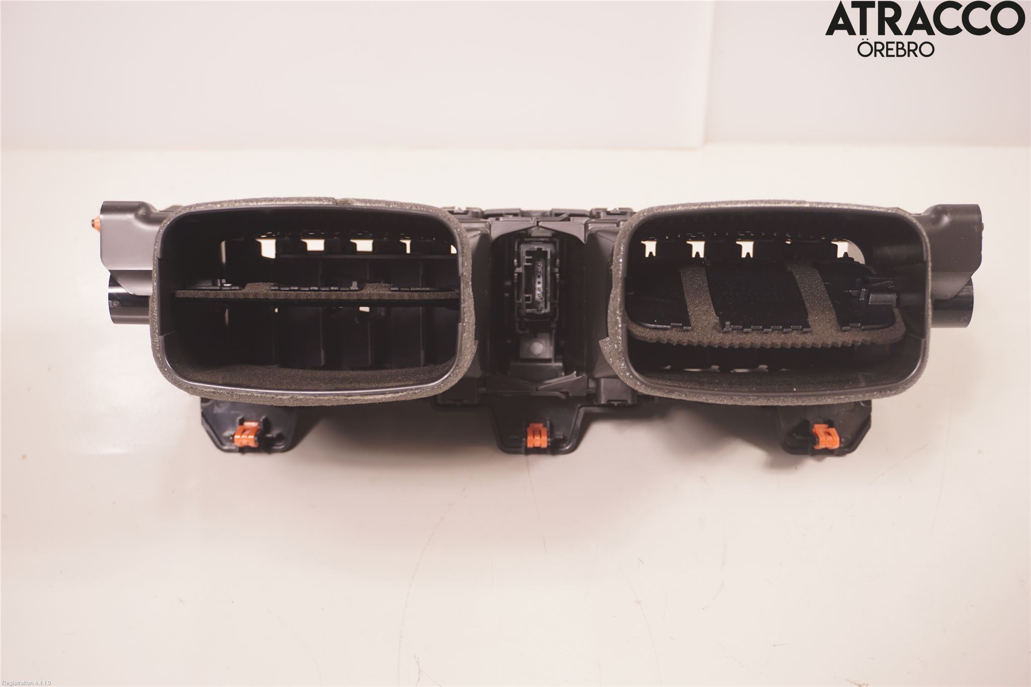 Toyota COROLLA 19- Defrosterkanal-Munstycke