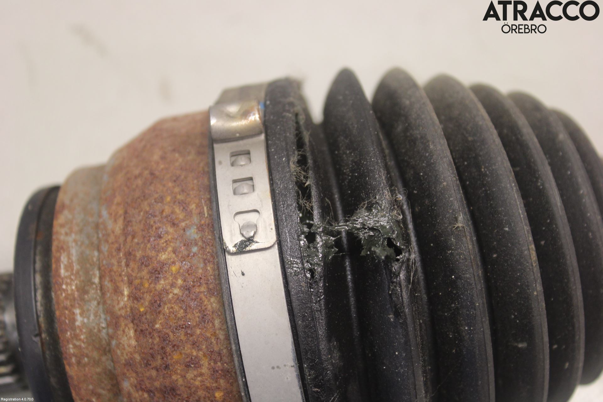Kia NIRO (DE) 17-22 Drivaxel Fram Höger