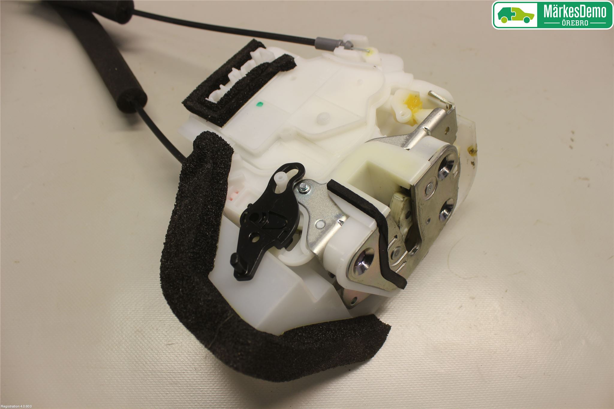 Subaru LEGACY 10-14 Låskista-Dörrlås