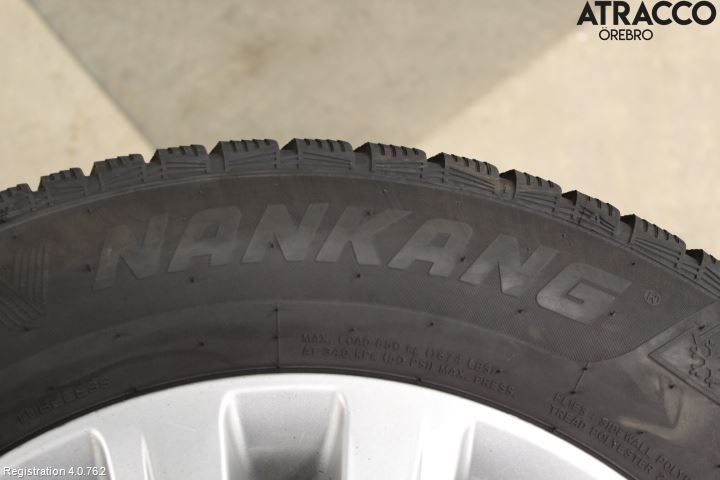 Kia CARNIVAL Vinterdäck Alumfälg 4St