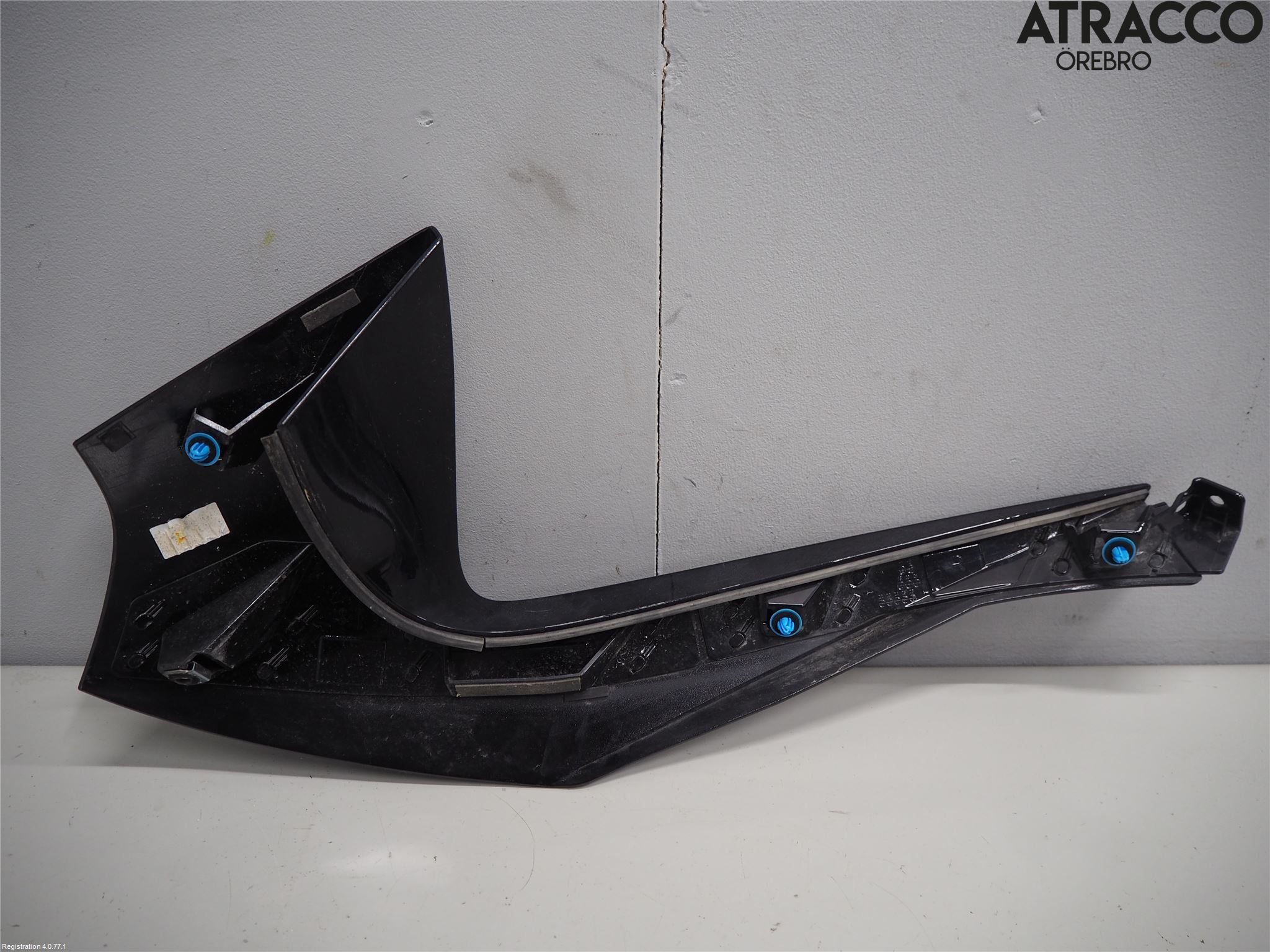 Nissan LEAF 18- Spoiler Baklucka