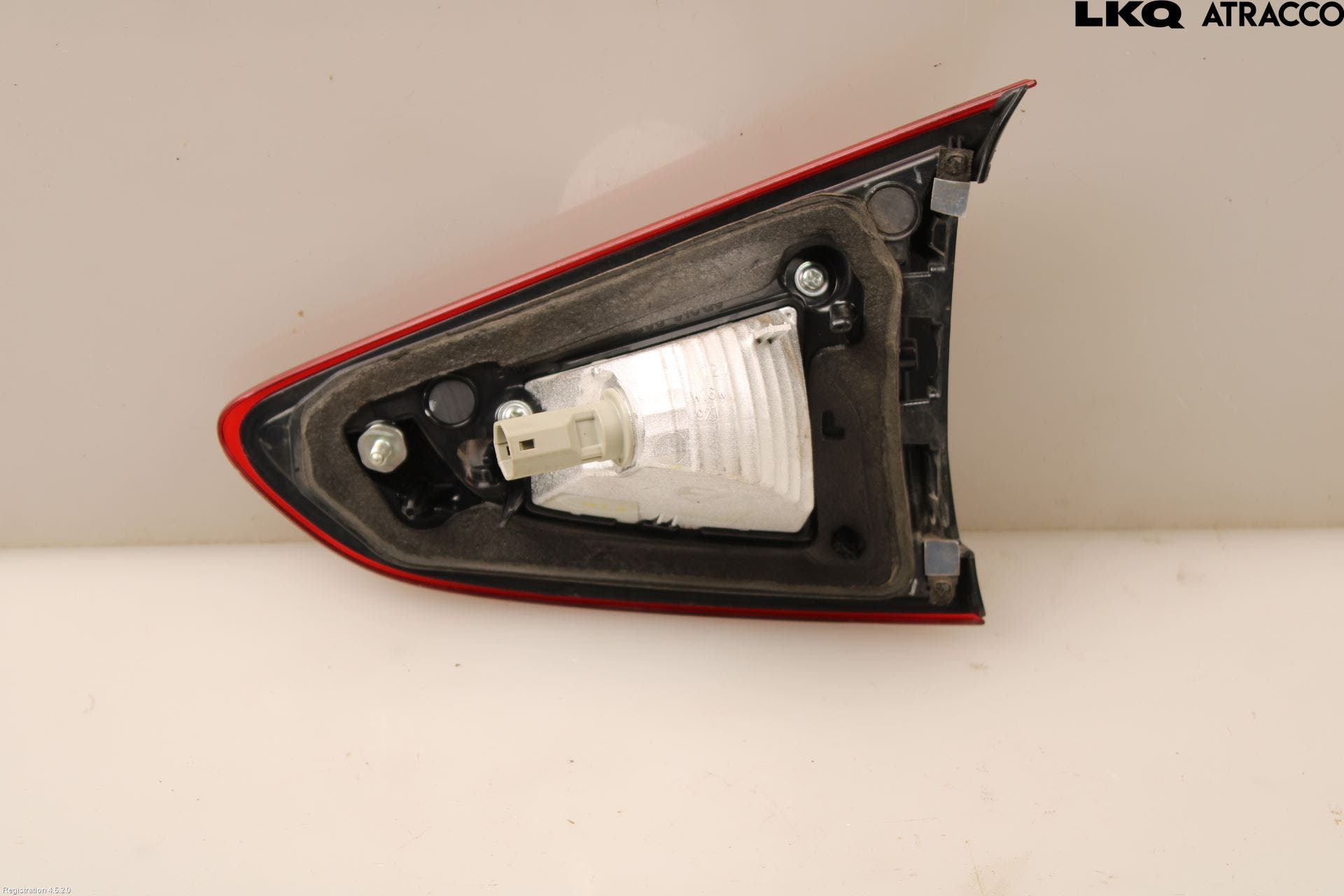 Mazda 2 (DJ) 15-22 Bakljus Lucka Vä