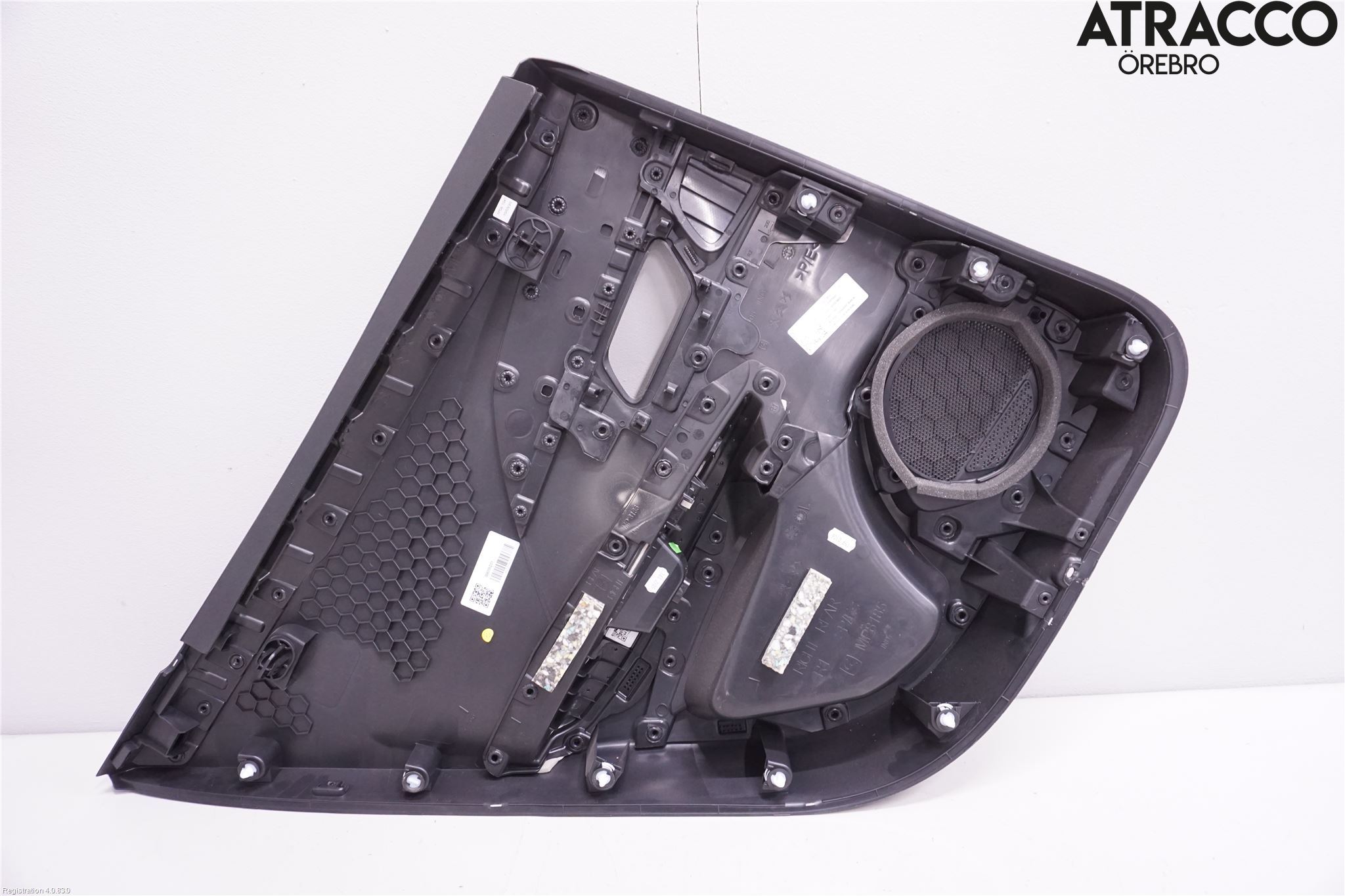 Peugeot 2008/E-2008 20- Dörrklädsel Hö