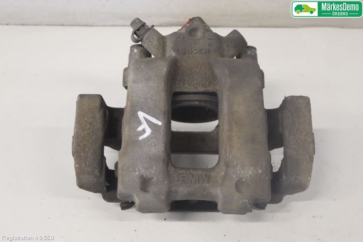 BMW 3 F30/F31/F80 12-19 Bromsok Fram Vänster