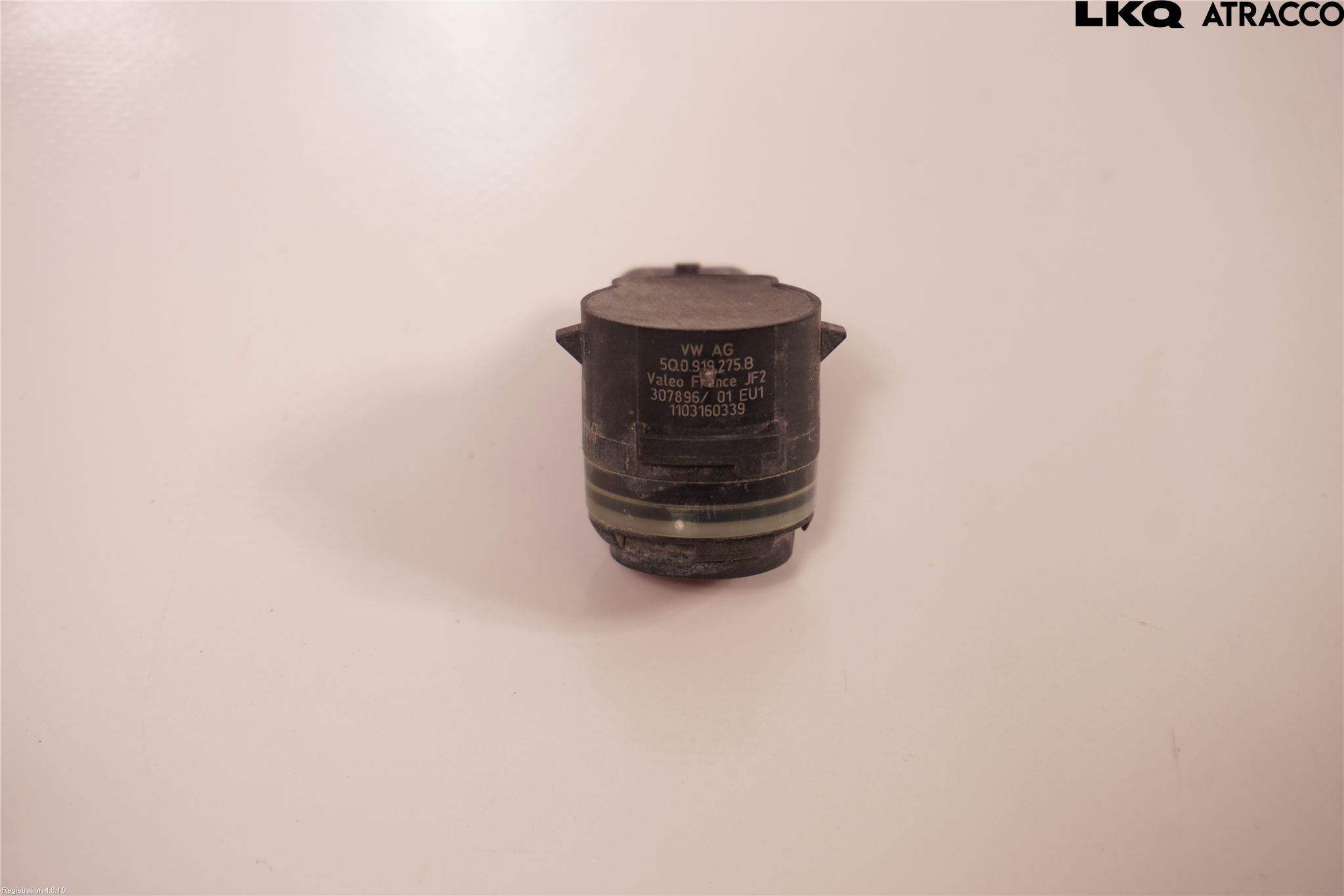 Skoda SUPERB 16-24 Parkeringshjälp Frontsensor