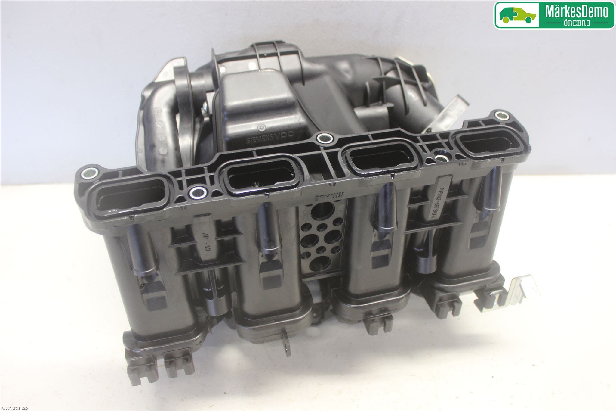 Mitsubishi OUTLANDER 13-21 Grenrör Insug