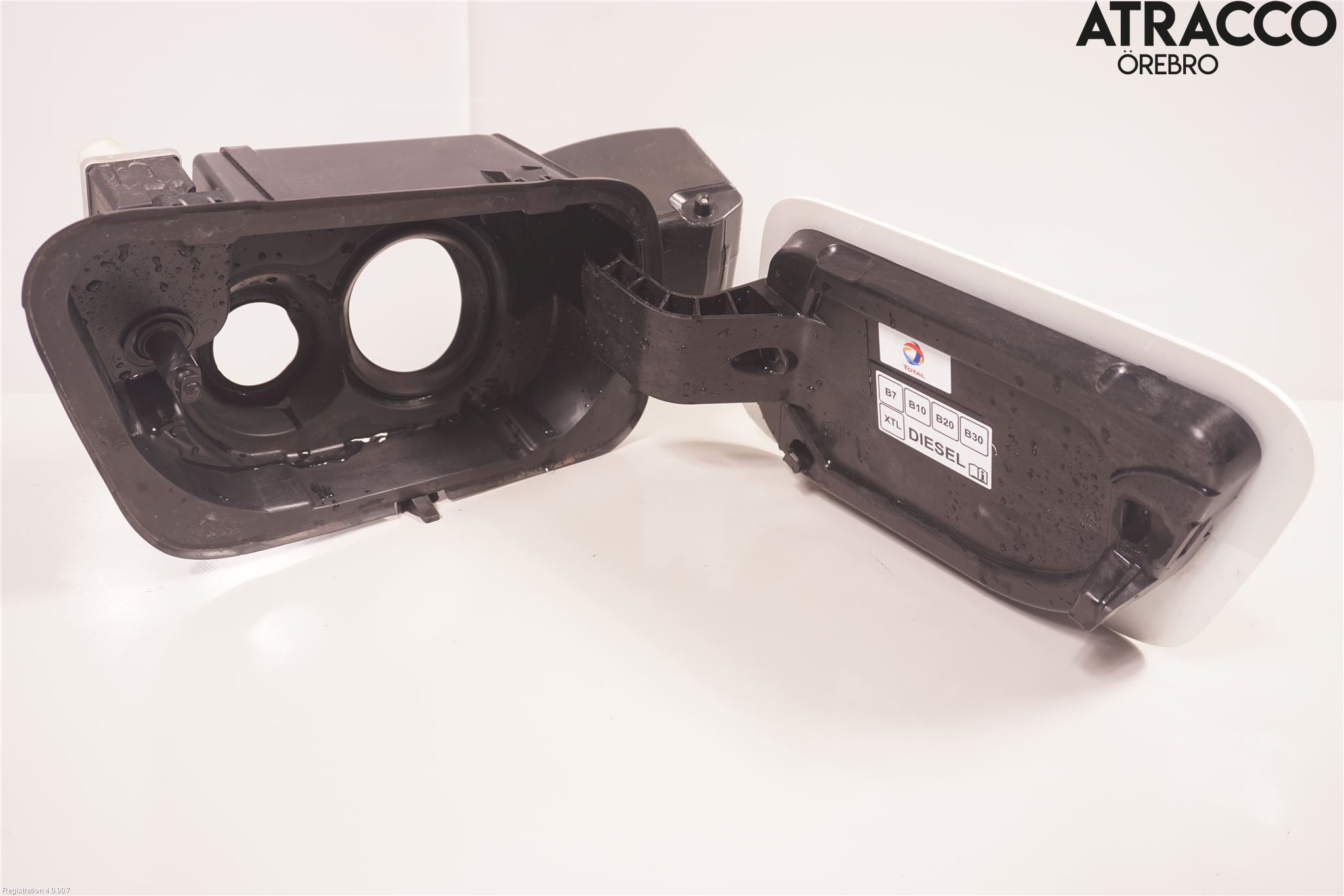 Peugeot 3008 17-24 Tanklucka