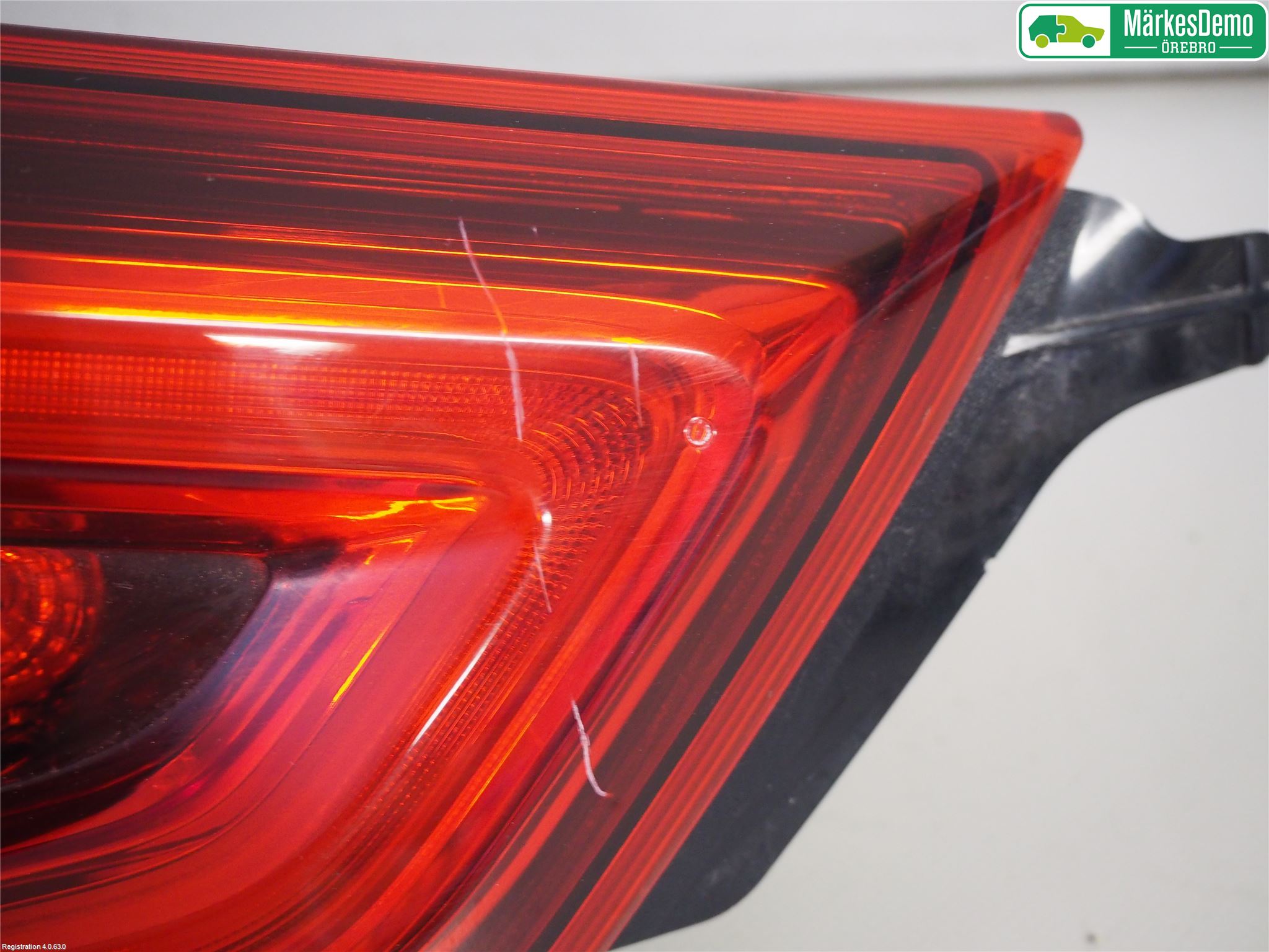 Nissan QASHQAI 17-21 Bakljus Lucka Vä