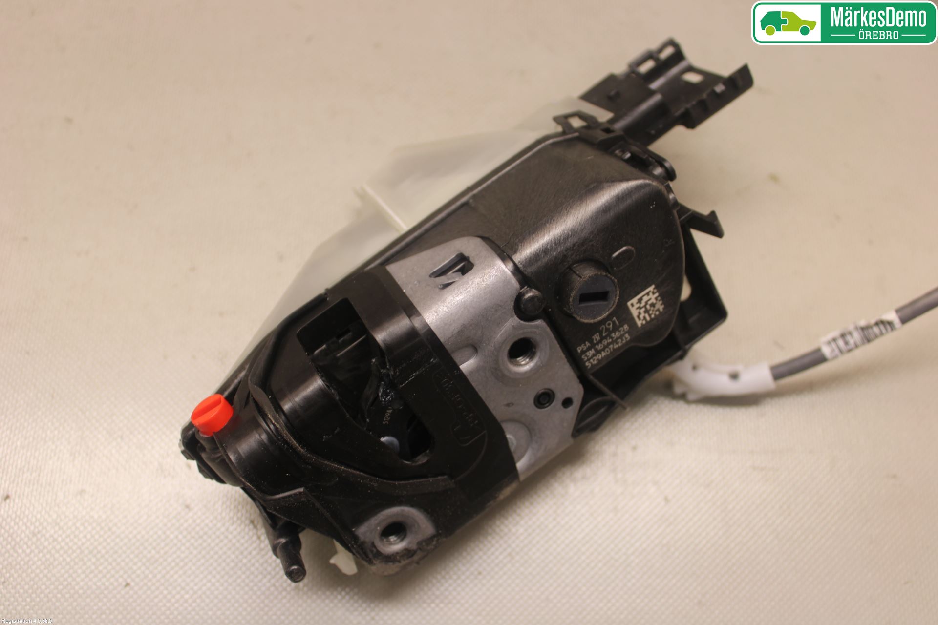 Peugeot 3008 17-24 Låskista-Dörrlås