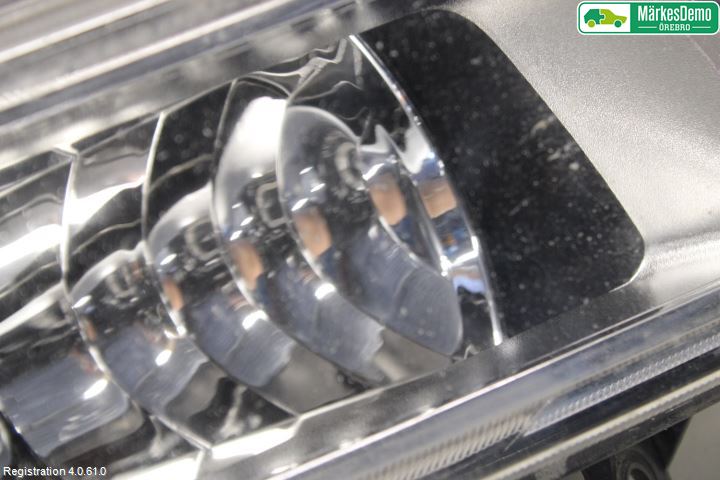 Volkswagen VW POLO 10-17 Dimljus-Varselljus Fram