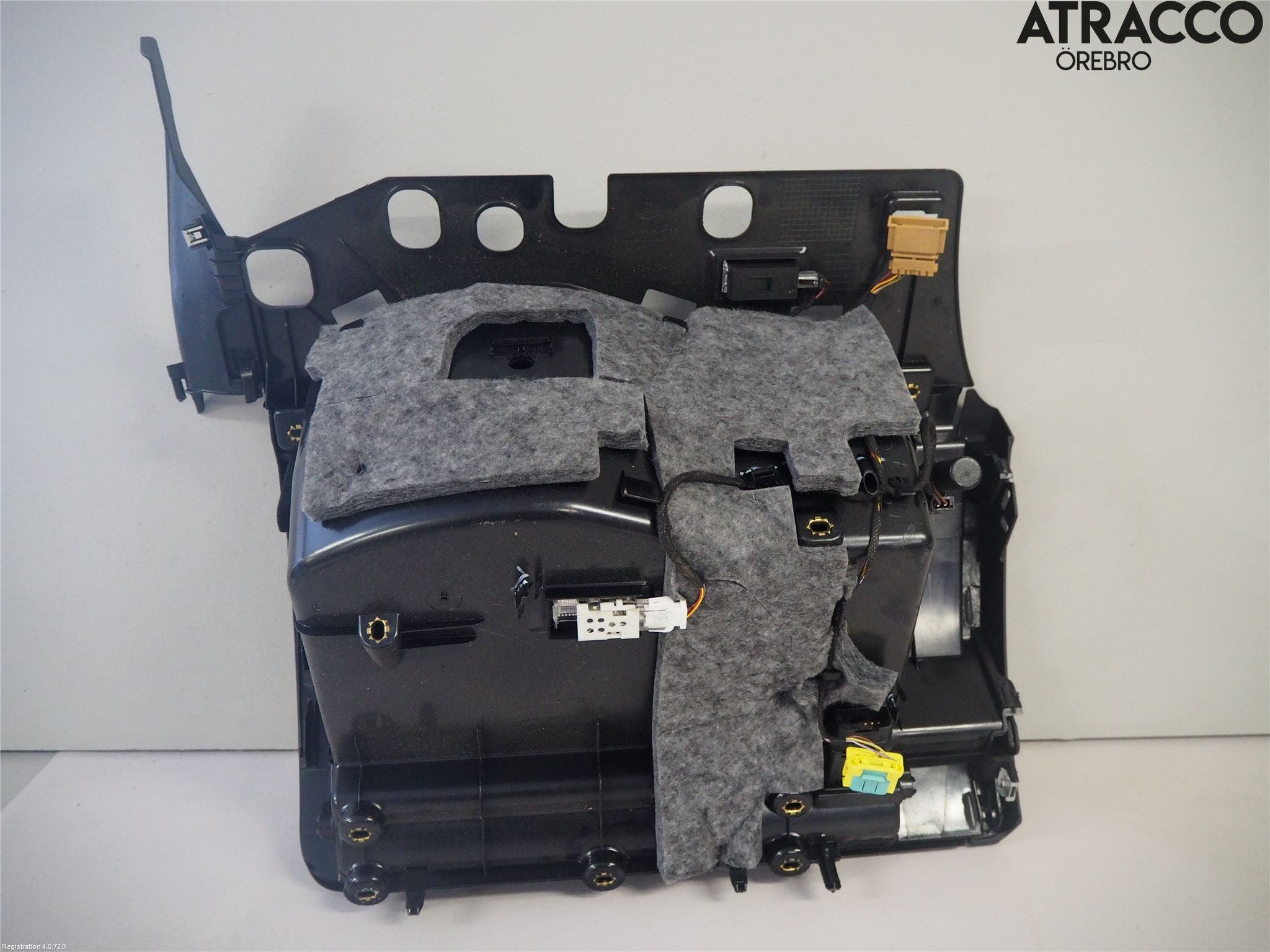 Audi Q5 09-16 Handskfack