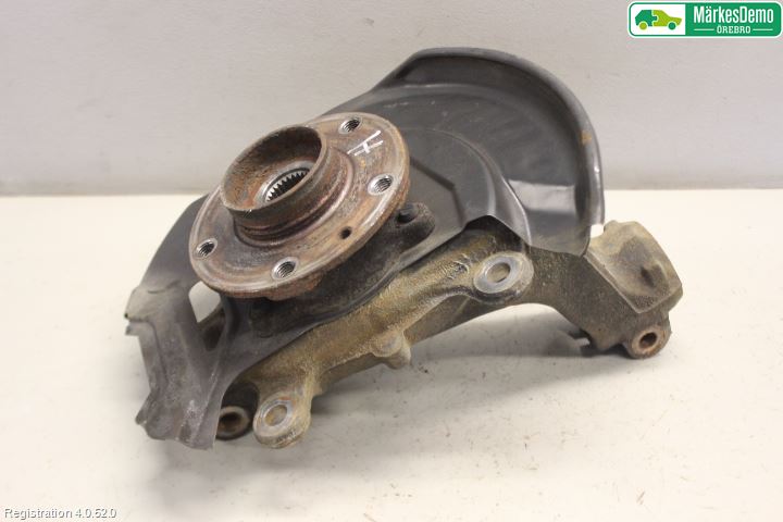 Nissan QASHQAI 14-17 Styrspindel Lagerhus Hö