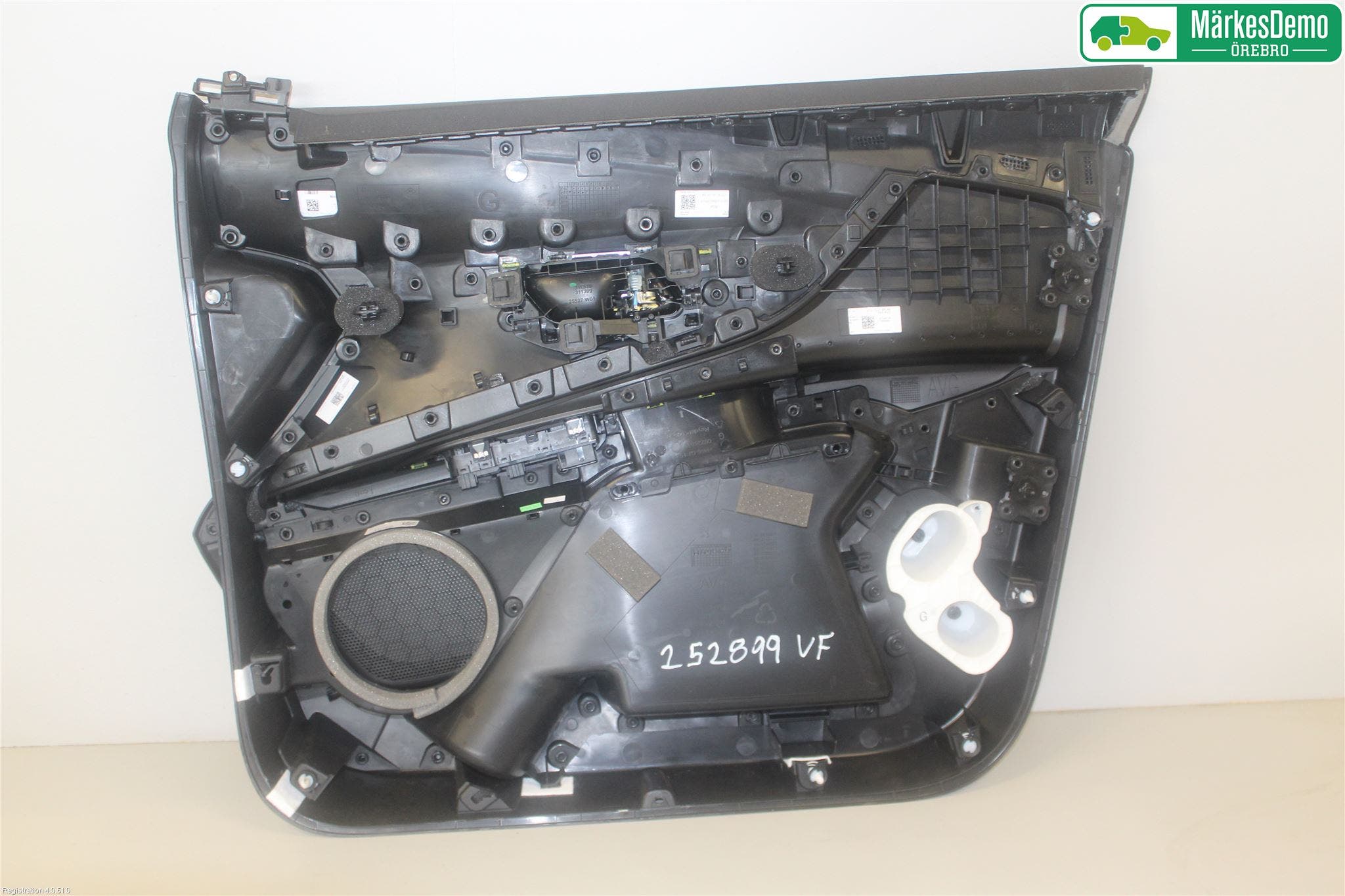 Peugeot 3008 17-24 Dörrklädsel Vä