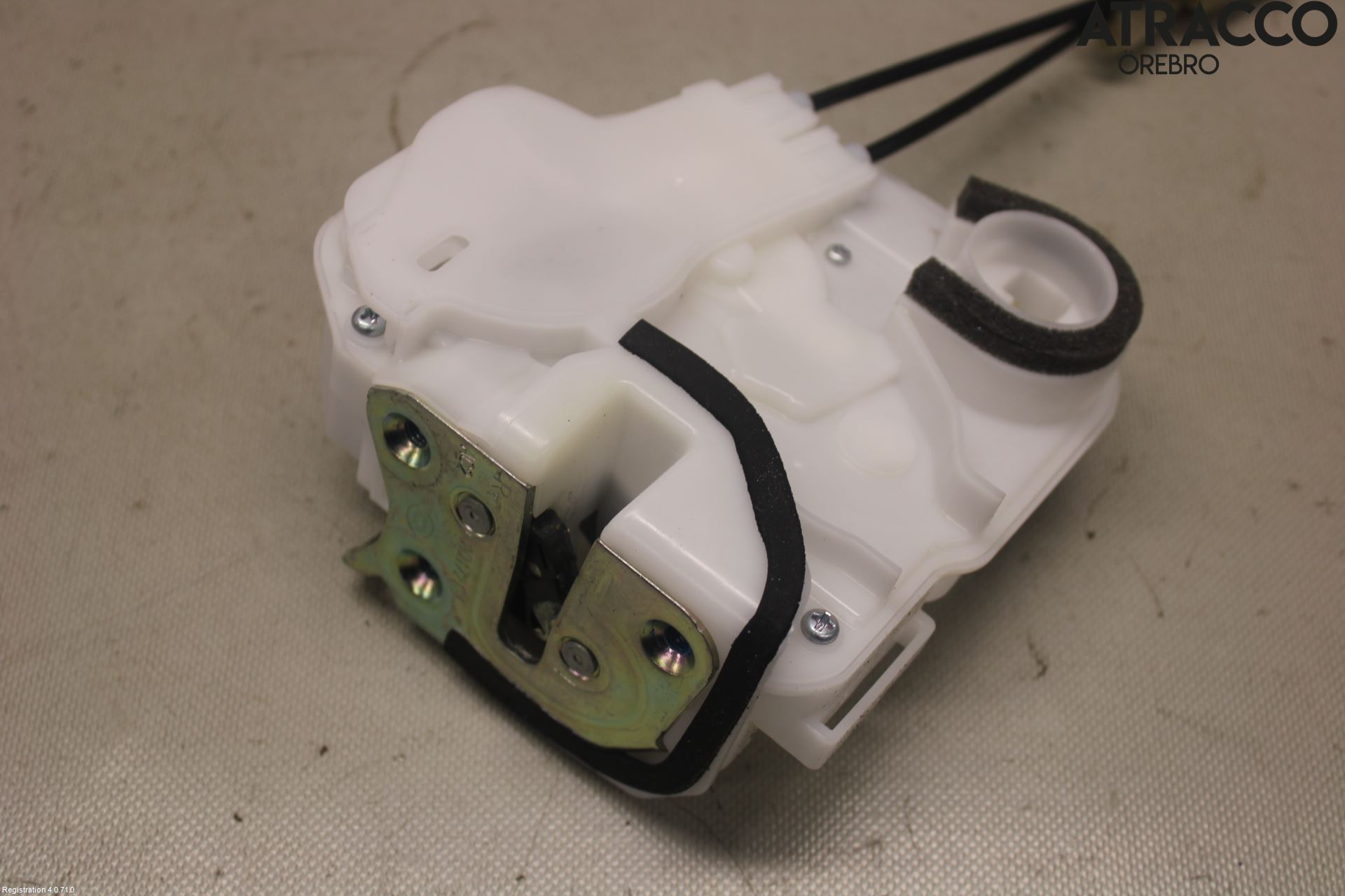 Mitsubishi OUTLANDER 13-21 Låskista-Dörrlås