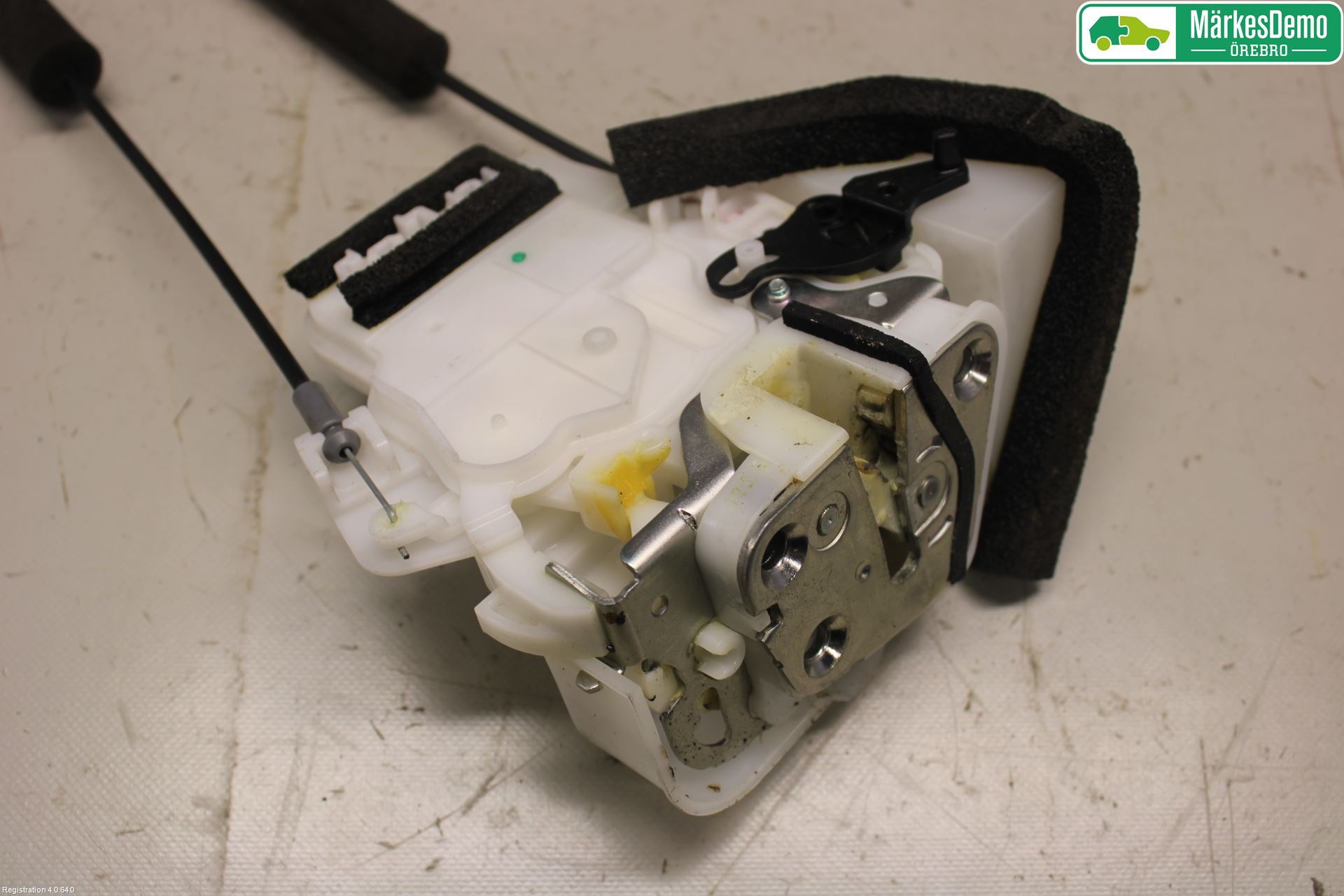 Subaru OUTBACK 10-15 Låskista-Dörrlås