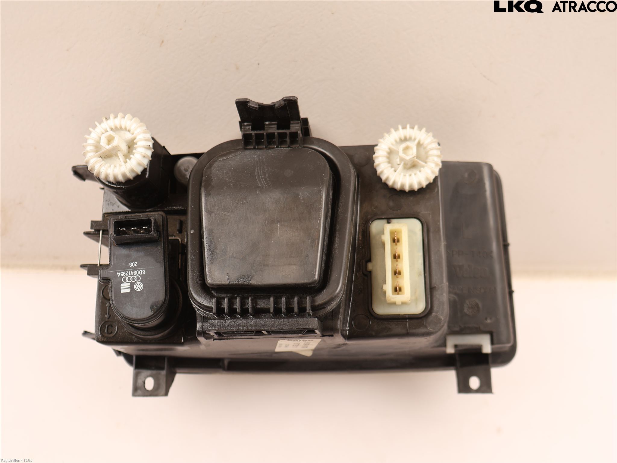 Volkswagen VW CADDY SKÅP    96-03 Strålkastare Vänster