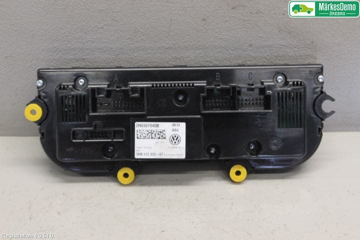 Volkswagen VW AMAROK 2H 10-22 Ac Styrenhet Ac Manöveren