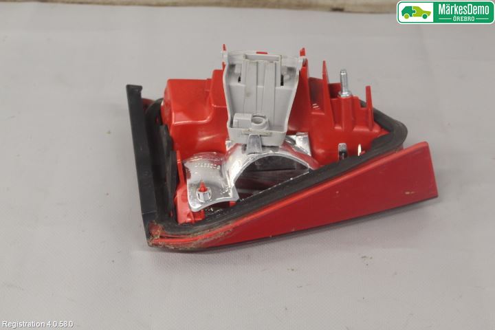 Audi A4/S4 08-11 Bakljus Lucka Hö