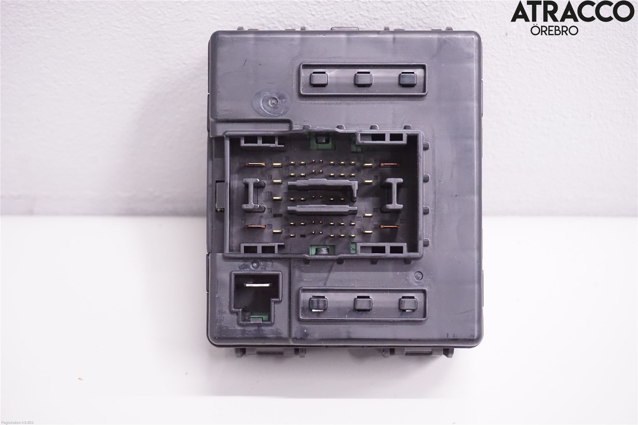 Kia SORENTO 21- Säkringsdosa-Elcentral