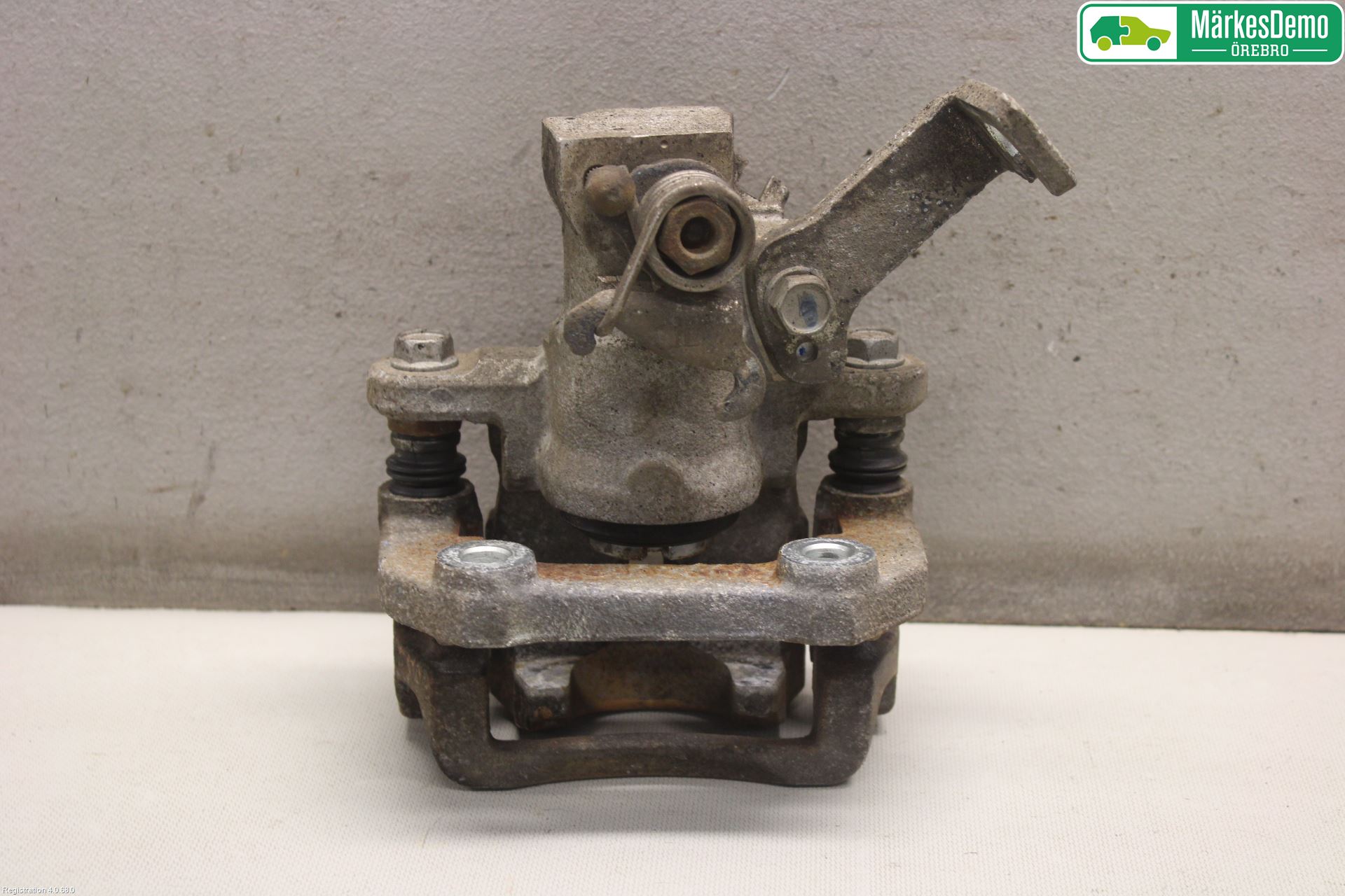 Suzuki VITARA 15- Bromsok Bak Vänster