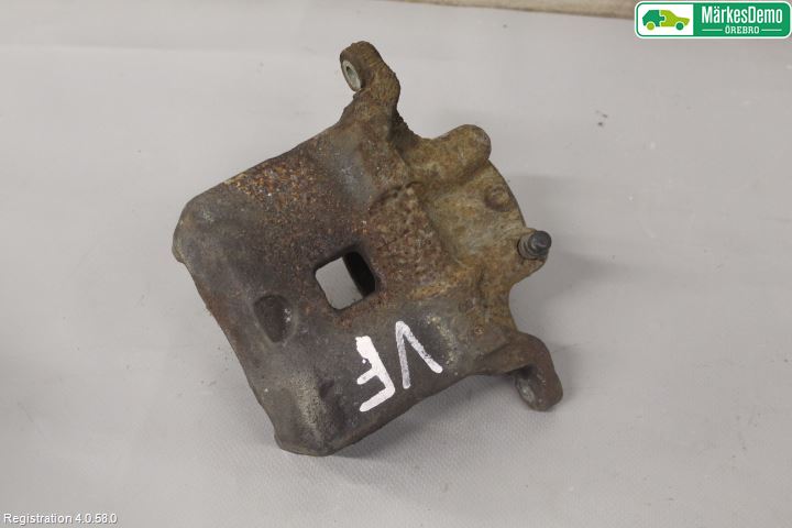 Nissan JUKE 10-14 Bromsok Fram Vänster