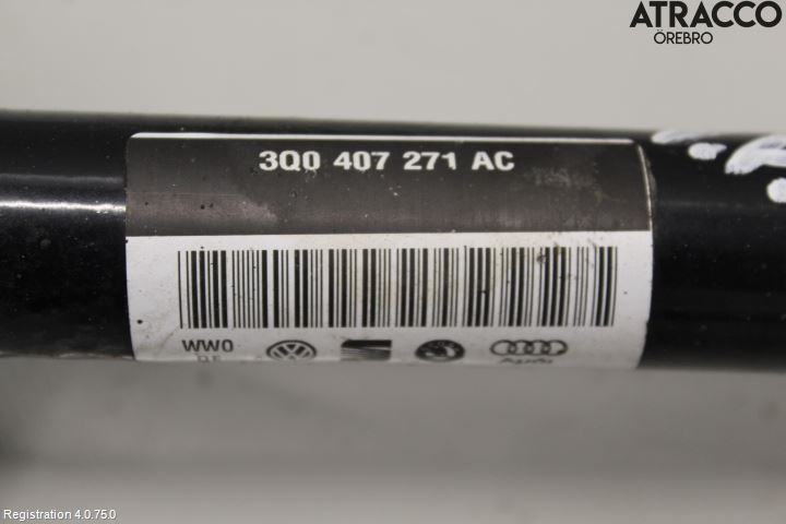Volkswagen VW PASSAT 15-19 Drivaxel Fram Vänster