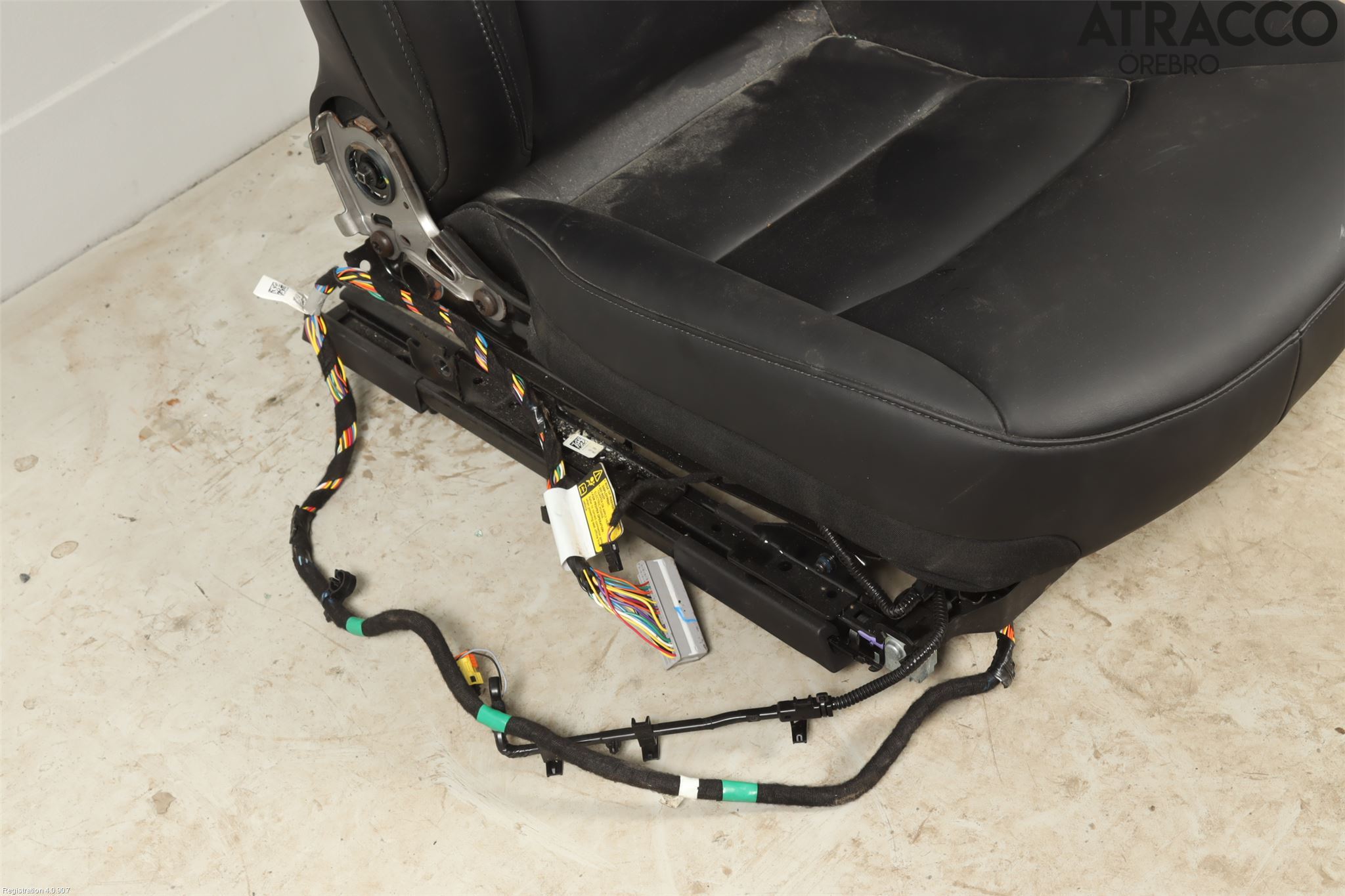 Tesla MODEL 3 17- Inredning Stol Fram Hö