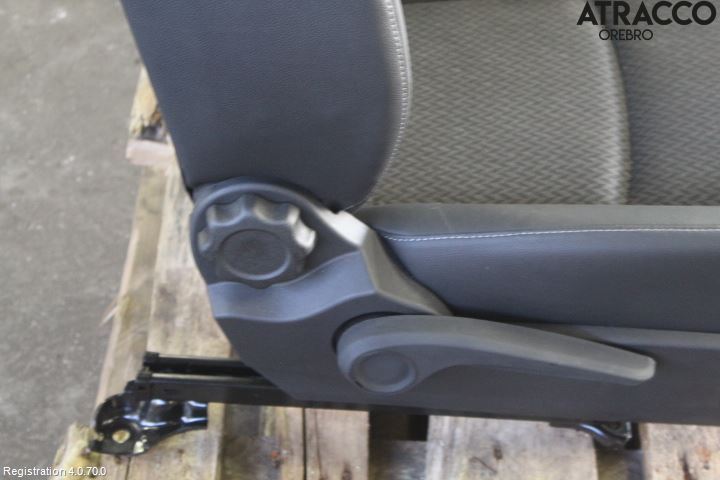 Kia CEED 06-12 Inredning Stol Fram Hö