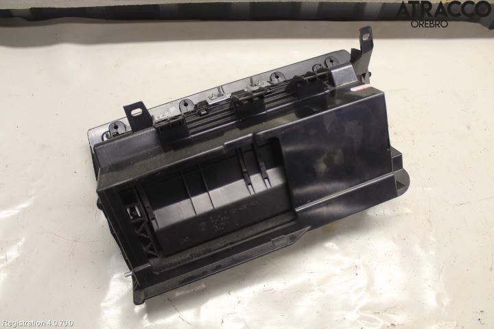 BMW 3 E90/91 SED/TOU 05-12 Handskfack