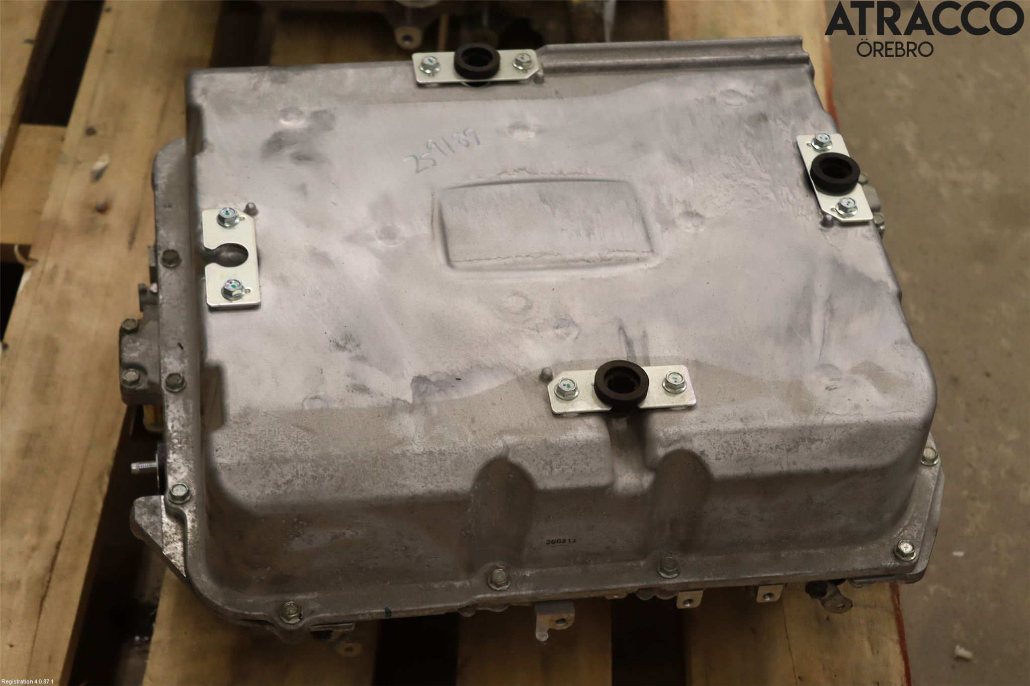 Nissan LEAF 18- Converter