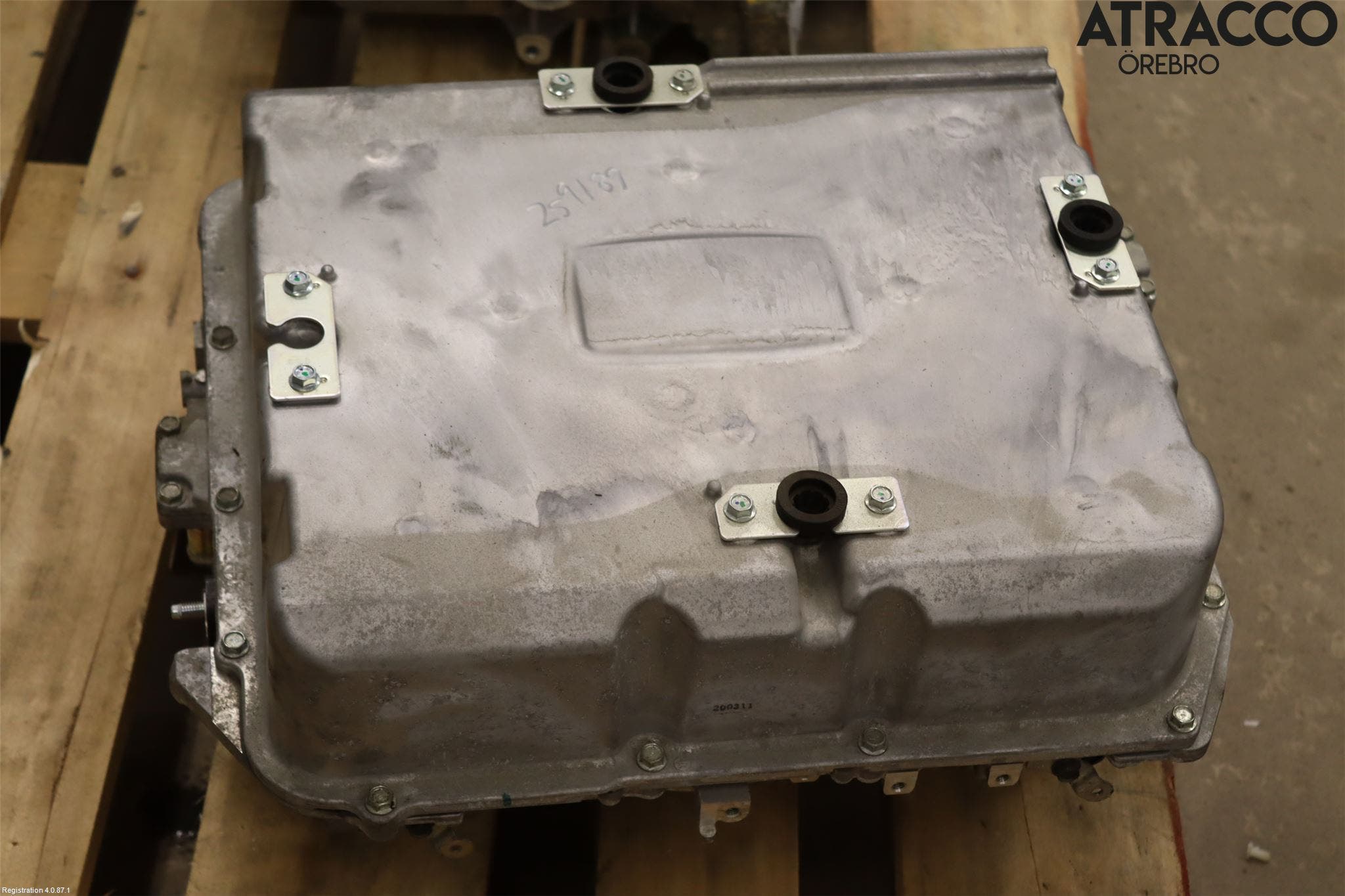 Nissan LEAF 18- Converter