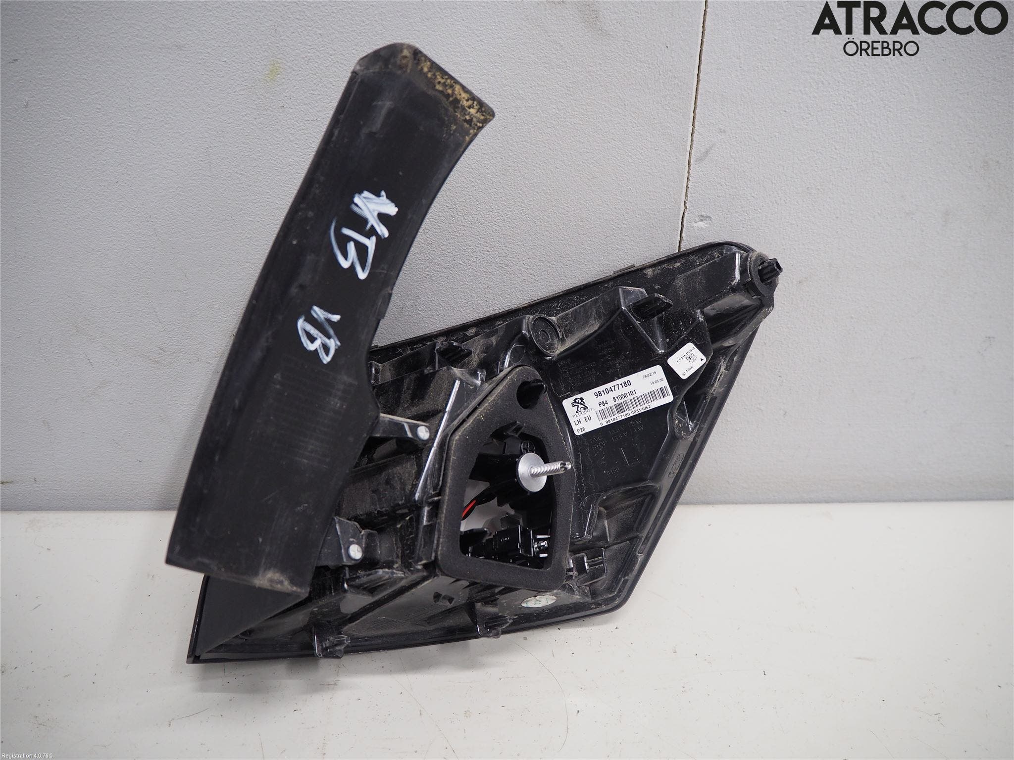 Peugeot 3008 17-24 Bakljus Vänster